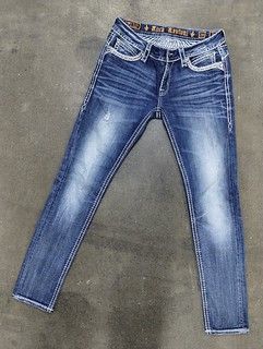 Rock Revival Jeans best Noelle Size 28 Embellished Embroidered Denim