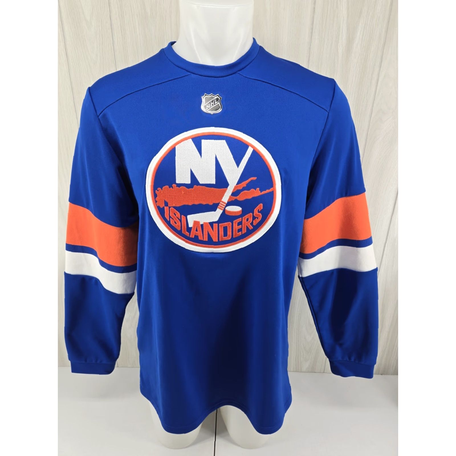 Adidas Adidas NHL New York Islanders Pullover Jersey Shirt Mens Size M Embroidered Jersey Blue Size US M / EU 48-50 / 2 - 2 Thumbnail