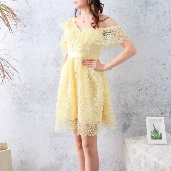 Self-Portrait Self-Portrait Yellow Hollow-Out Lace Dress US4 Size S / US 4 / IT 40 - 1 Thumbnail