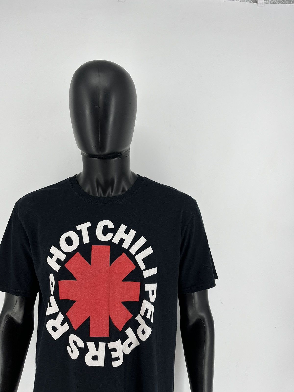 Band Tees × Vintage Y2K Vintage Red Hot Chili Peppers Band Tee Fadead Rock Size US XL / EU 56 / 4 - 7 Thumbnail