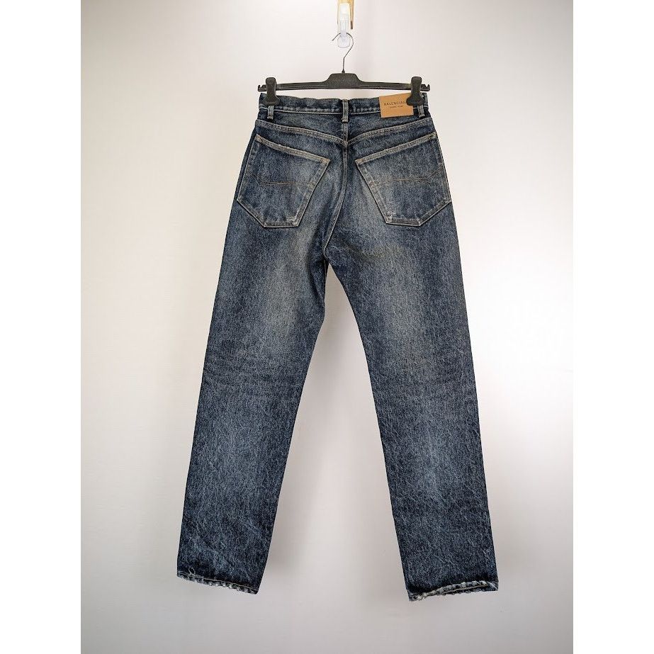 Balenciaga o1rshd1 Q:2 / Relaxed Jeans Denim Indigo in Deep Blue Size US 31 - 12 Thumbnail