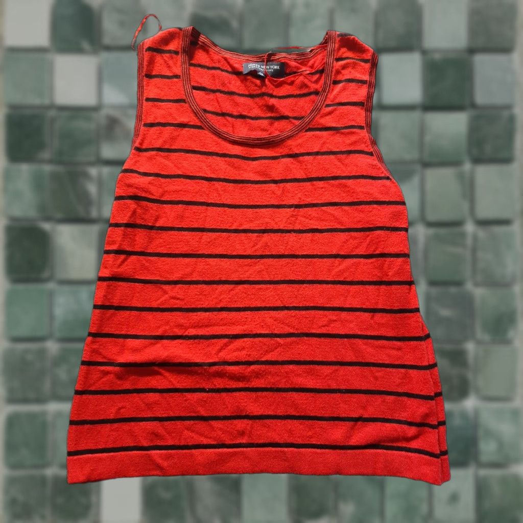 Jones New York VINTAGE Jones New York Womens Sweater Petite PM Red Knit Sleeveless Cable-Knit Plaid Pullover Small? Size M / US 6-8 / IT 42-44 - 1 Thumbnail