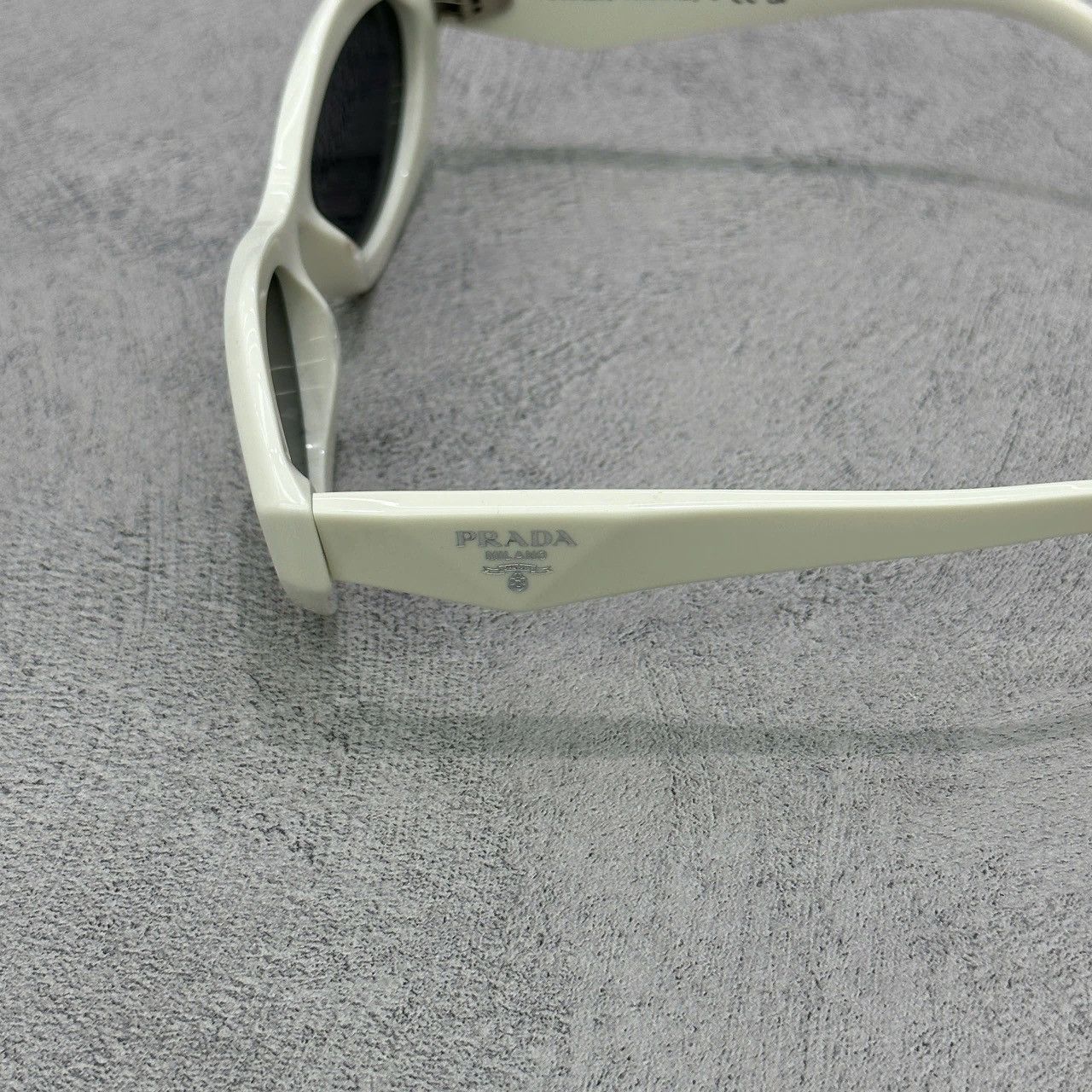 Prada PRADA 0PR PR26ZS 17K08Z SUNGLASSES Size ONE SIZE - 5 Thumbnail