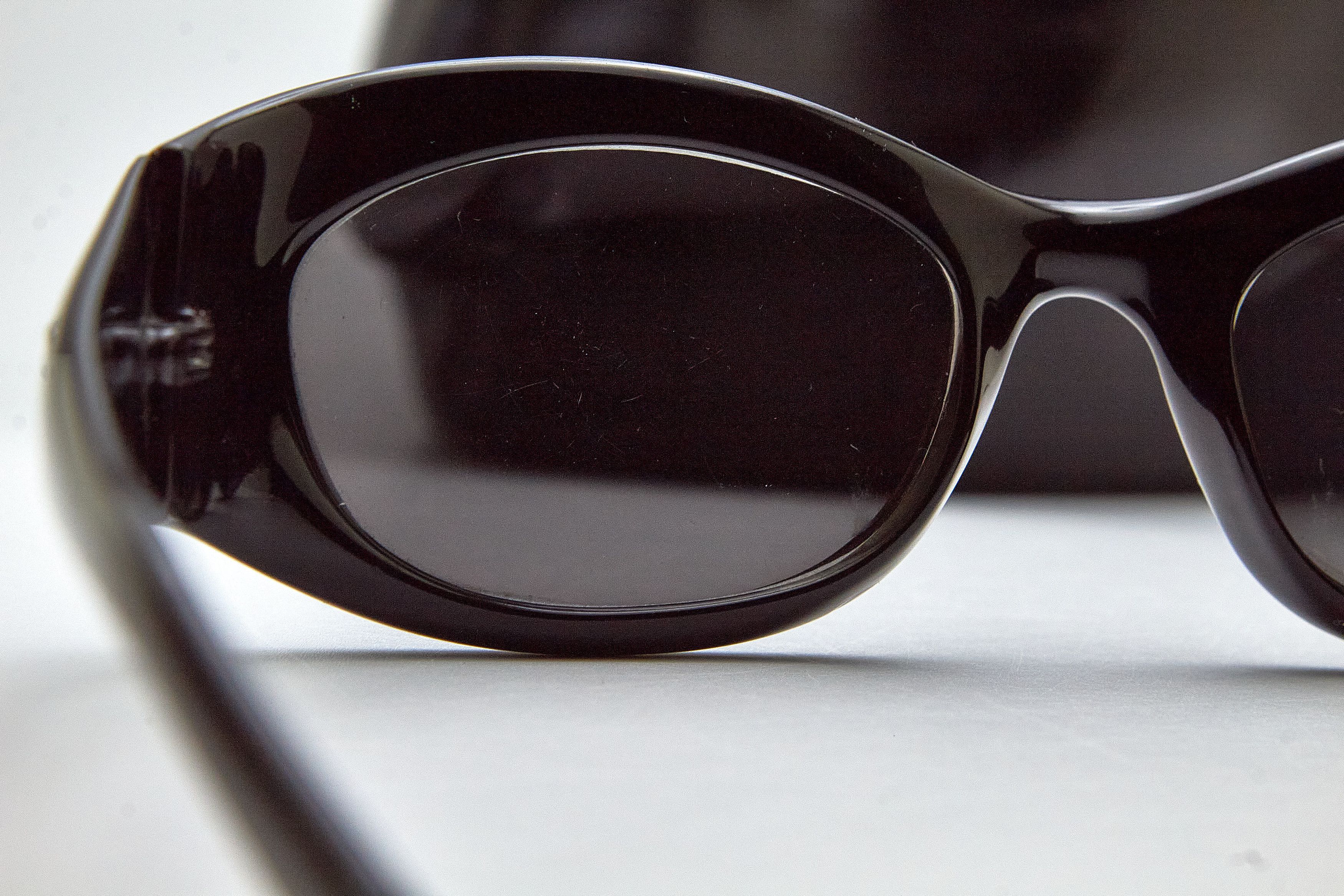 Gucci GUCCI Y2K bold rectangular sunglasses Gen-Z Quiet Luxury Size ONE SIZE - 9 Thumbnail