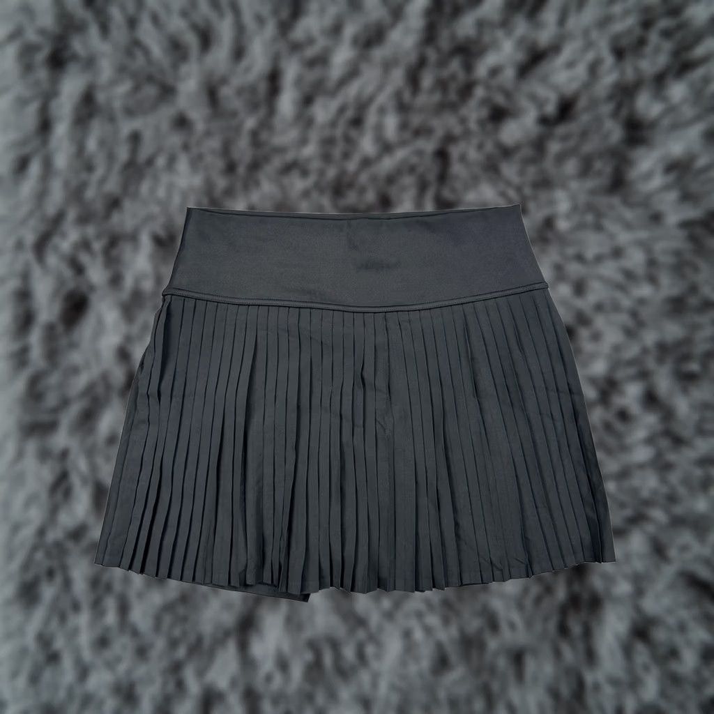 X-LARGE Sweetflexx Tone and Go Performance Skirt with Resistance Shorts NWOT Black Women's Large Skirt Pleated Short 27in Length Mens Womens Girls Size 36" / US 14 / IT 50 - 1 Thumbnail