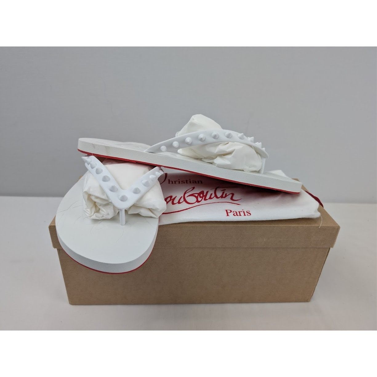 Christian Louboutin o1rshd1 Loubi Flip Flat Slippers in White Size US 10 / EU 43 - 19 Thumbnail