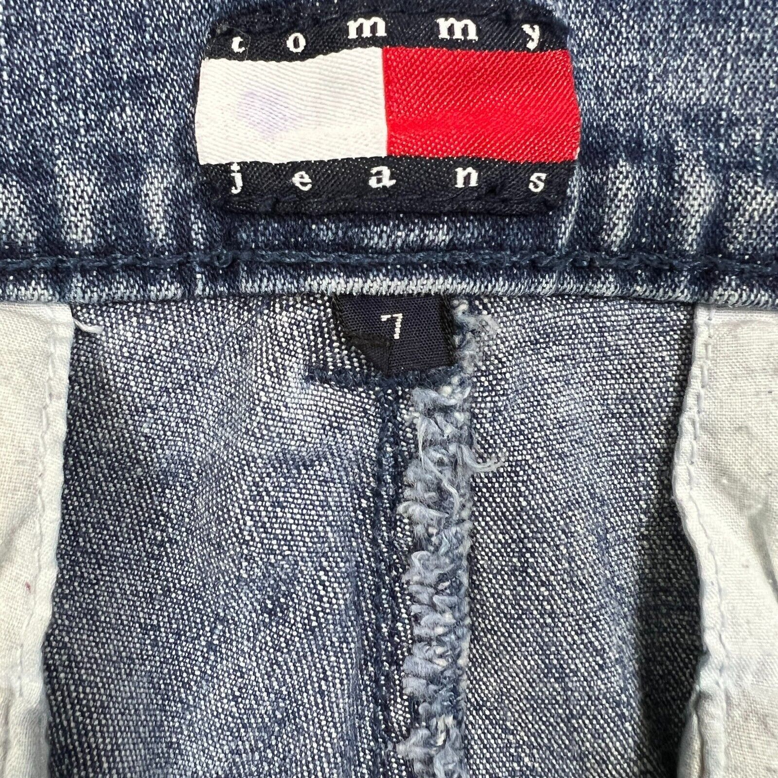 Tommy Hilfiger × Vintage Vintage 90s Tommy Hilfiger Shorts Tommy Jeans Fray Denim Size US 28 / EU 44 - 7 Thumbnail