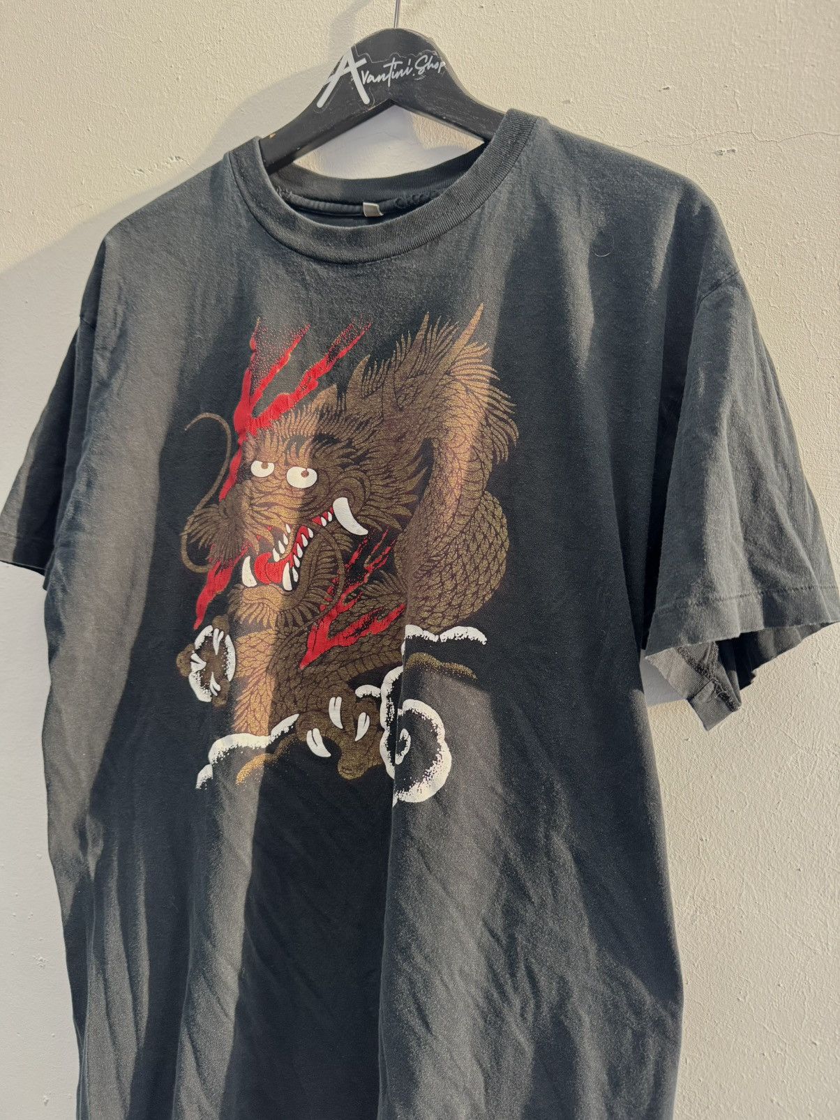 Vintage Vintage 90s Single Stitch Japanese Tribal Dragon Tee Size US L / EU 52-54 / 3 - 2 Thumbnail
