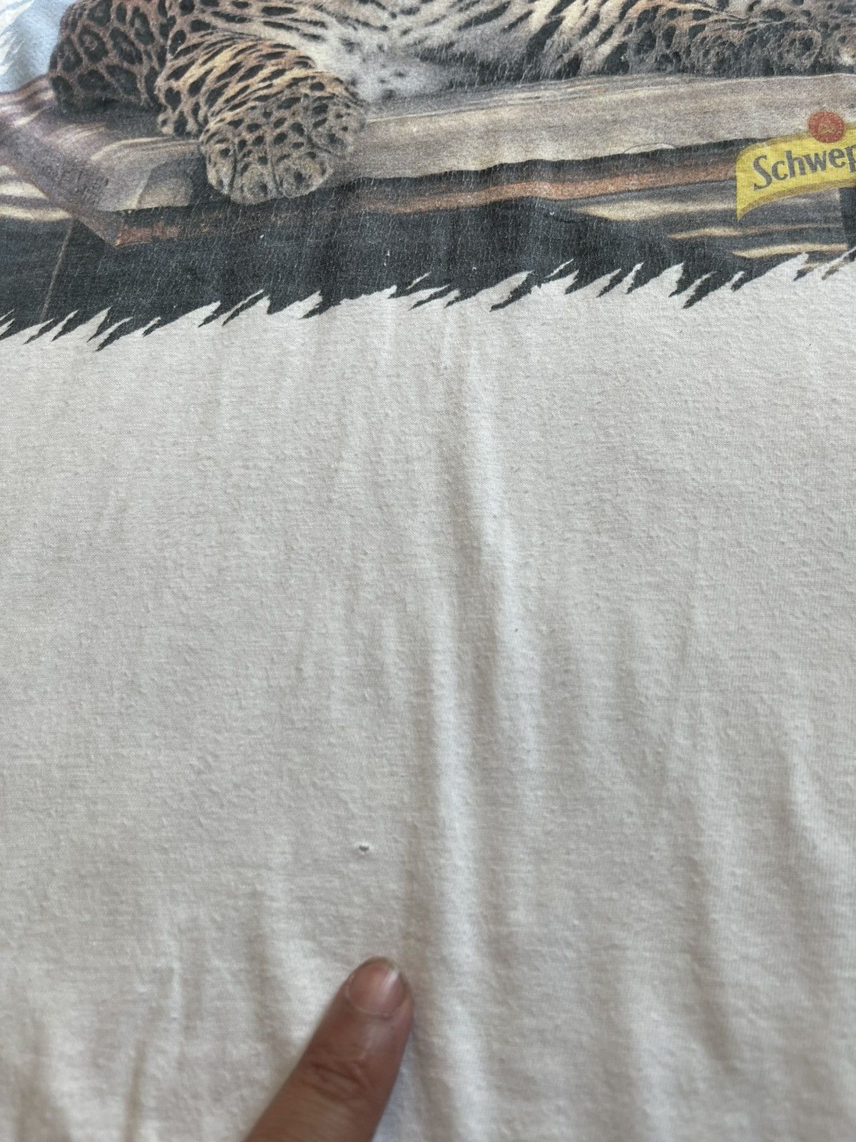 Vintage Vintage 90s Schweppes Leopard Wildlife Promo T-Shirt Size US XL / EU 56 / 4 - 6 Thumbnail