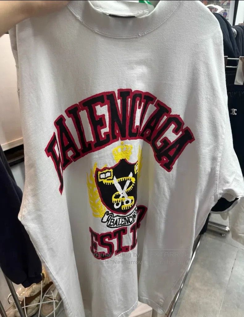 Balenciaga Balenciaga Scissors short sleeve Size US M / EU 48-50 / 2 - 1 Thumbnail