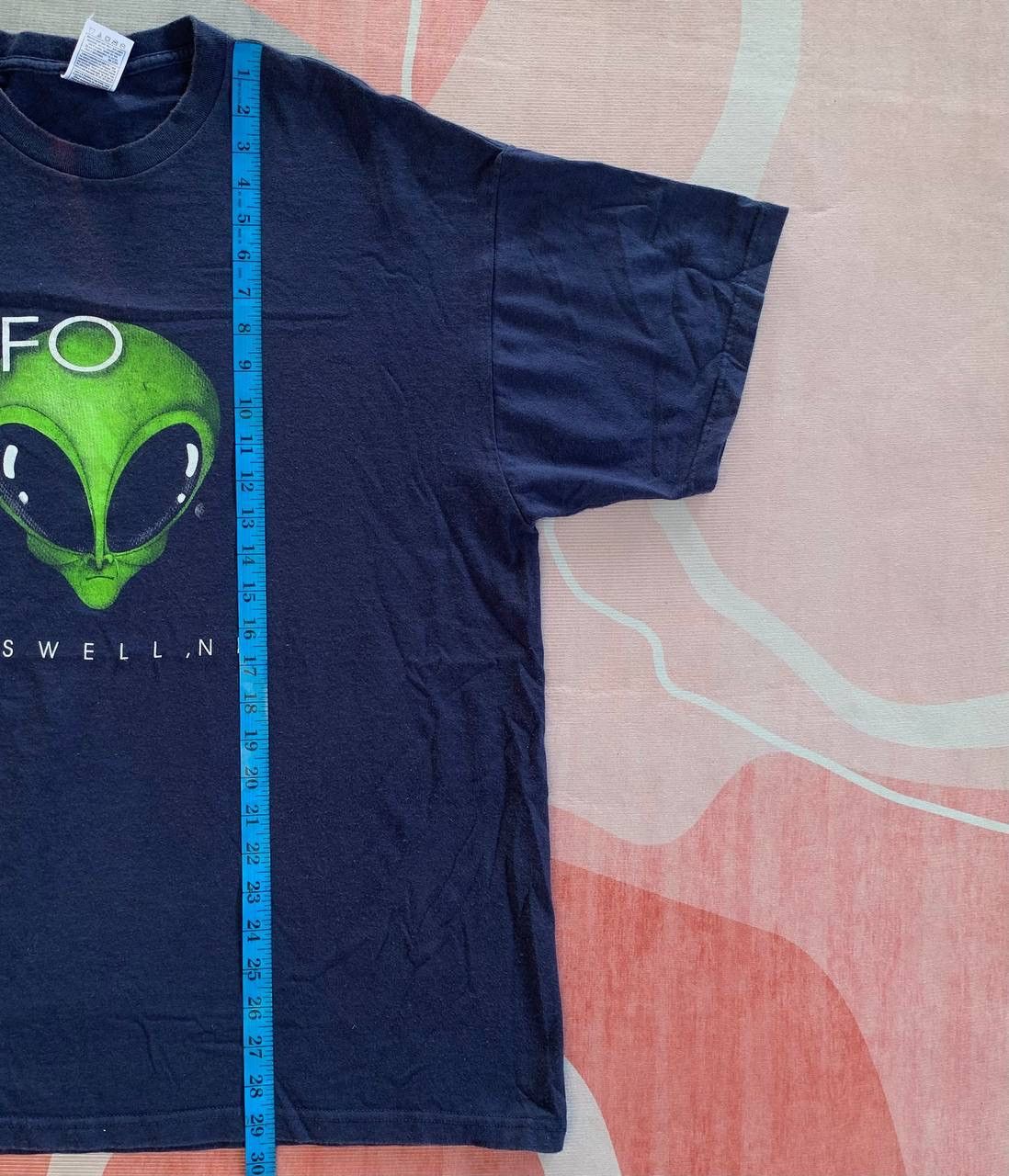 Alien Workshop Thrashed Vintage UFO Alien Zone Tees Size US XL / EU 56 / 4 - 11 Thumbnail