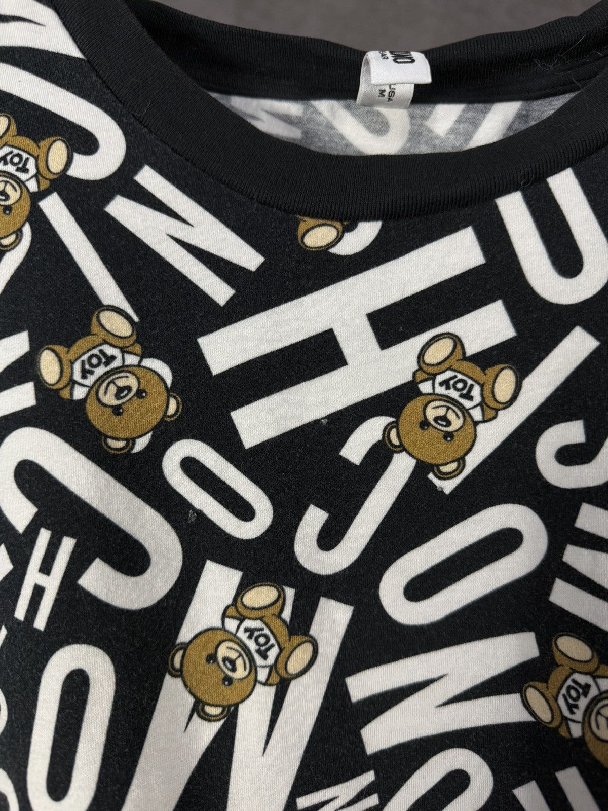 Moschino Moschino Toy luxury designer monogram tee Size US M / EU 48-50 / 2 - 7 Thumbnail