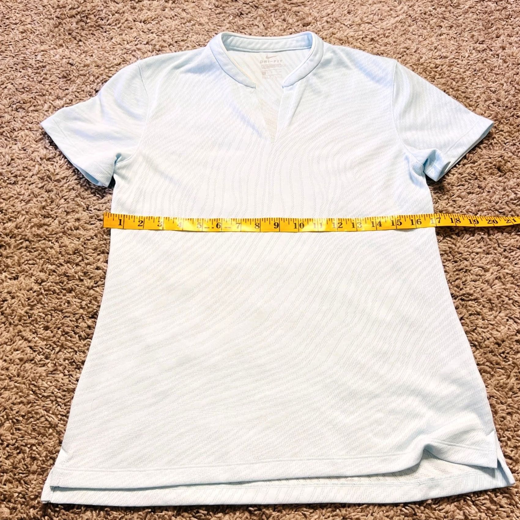 Nike VINTAGE Nike Golf Shirt Womens S Short Sleeve Dri Fit Pastel Blue Athletic Outdoor 90s Retro Womens Size S / US 4 / IT 40 - 2 Thumbnail