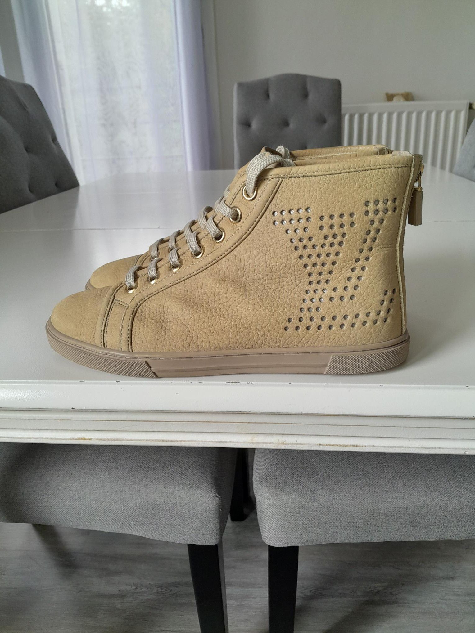 Louis Vuitton BASKETS LOUIS VUITTON PUNCHY Size US 8 / IT 38 - 1 Thumbnail