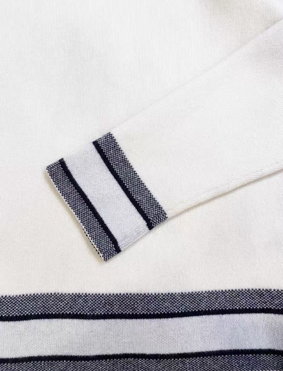 Dior Dior Classic White Cashmere Pullover Sweater J33 Size S / US 4 / IT 40 - 4 Thumbnail