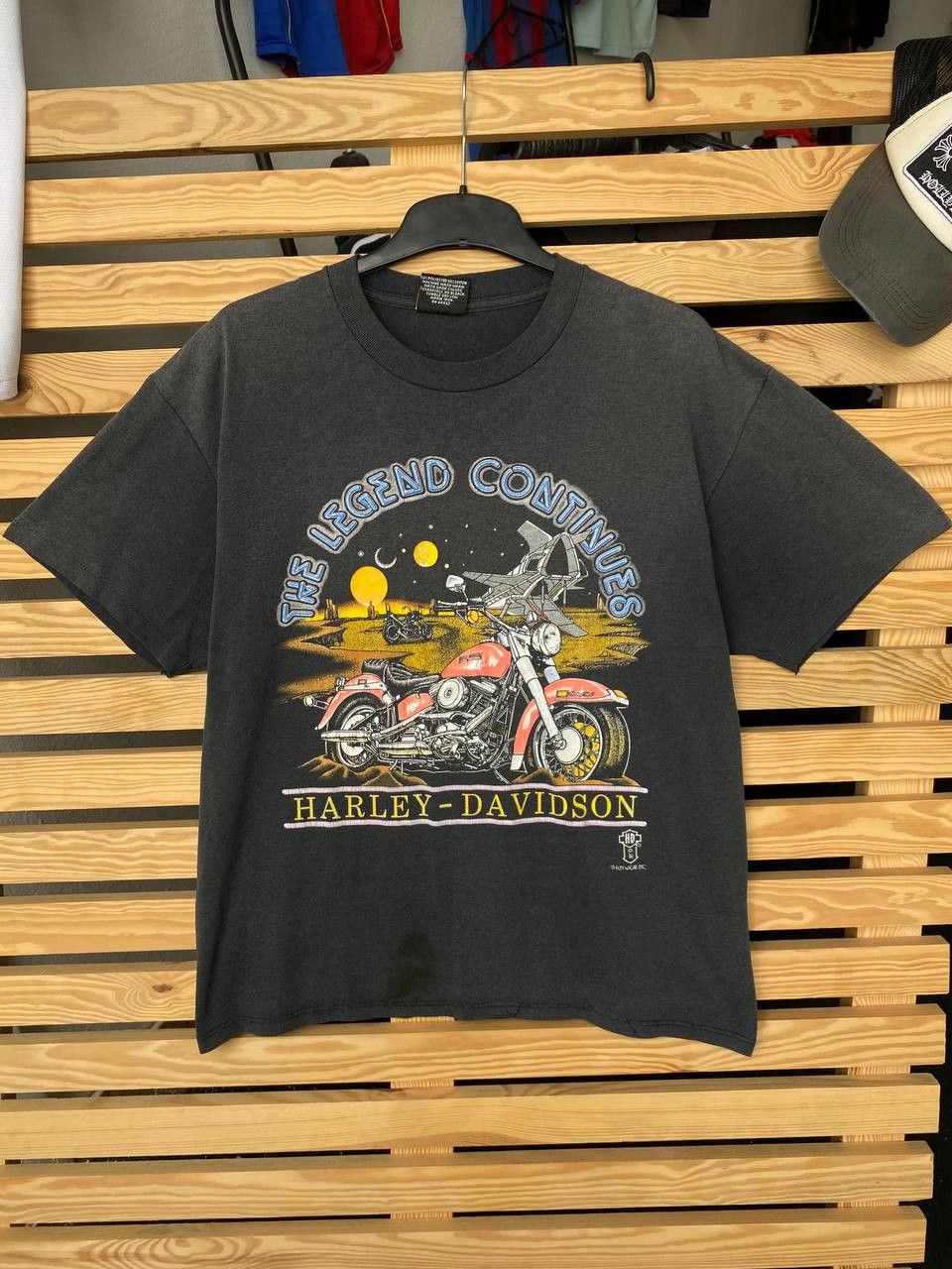 Harley Davidson Vtg 90s Harley Davidson The Legend Continues Fun Wear Tee Size US L / EU 52-54 / 3 - 1 Thumbnail