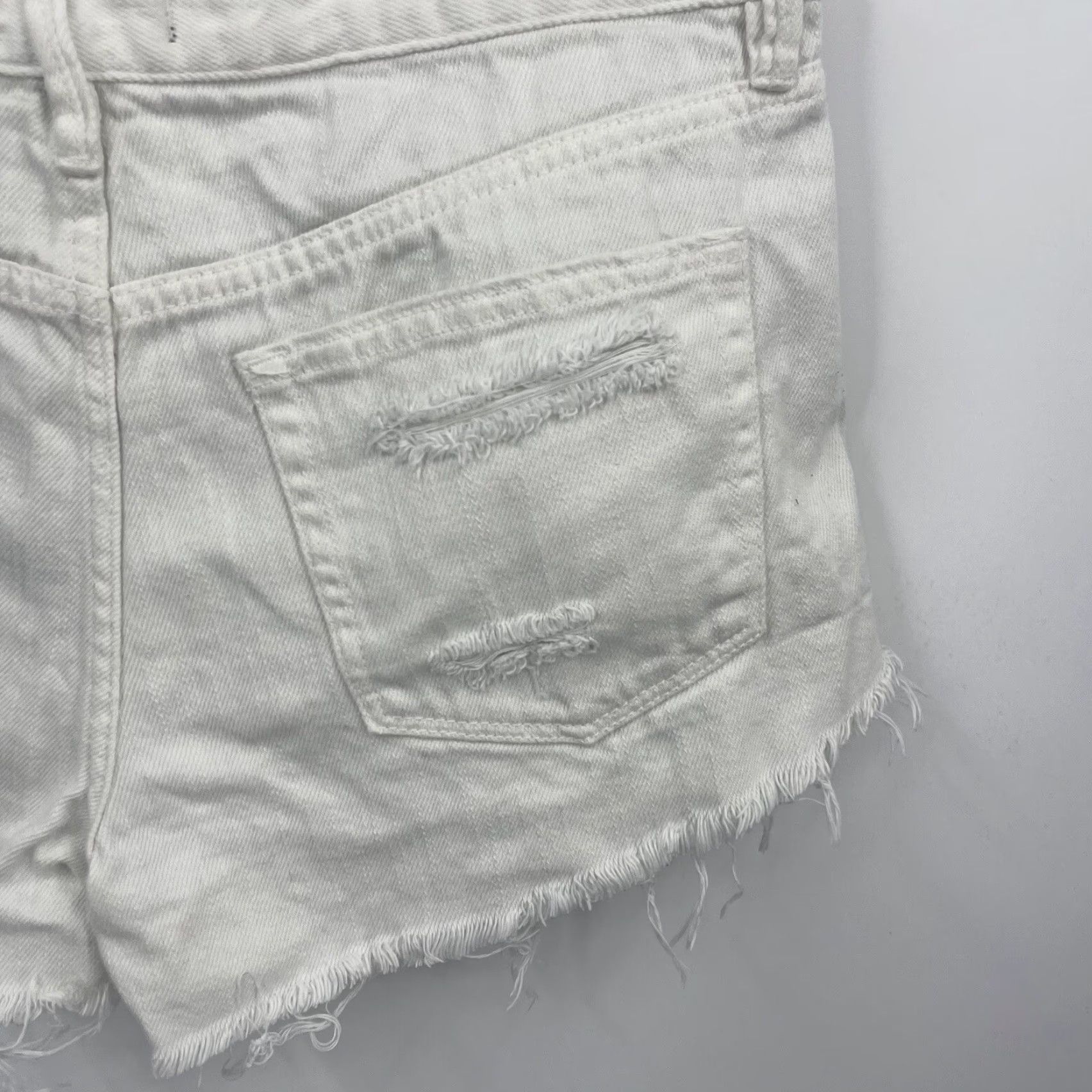 Vintage We The Free Denim Shorts Womens 27 White Cut Offs Raw Hem Button Fly Boho y2k Vintage/Not Vintage Size 27" / US 4 / IT 40 - 7 Thumbnail