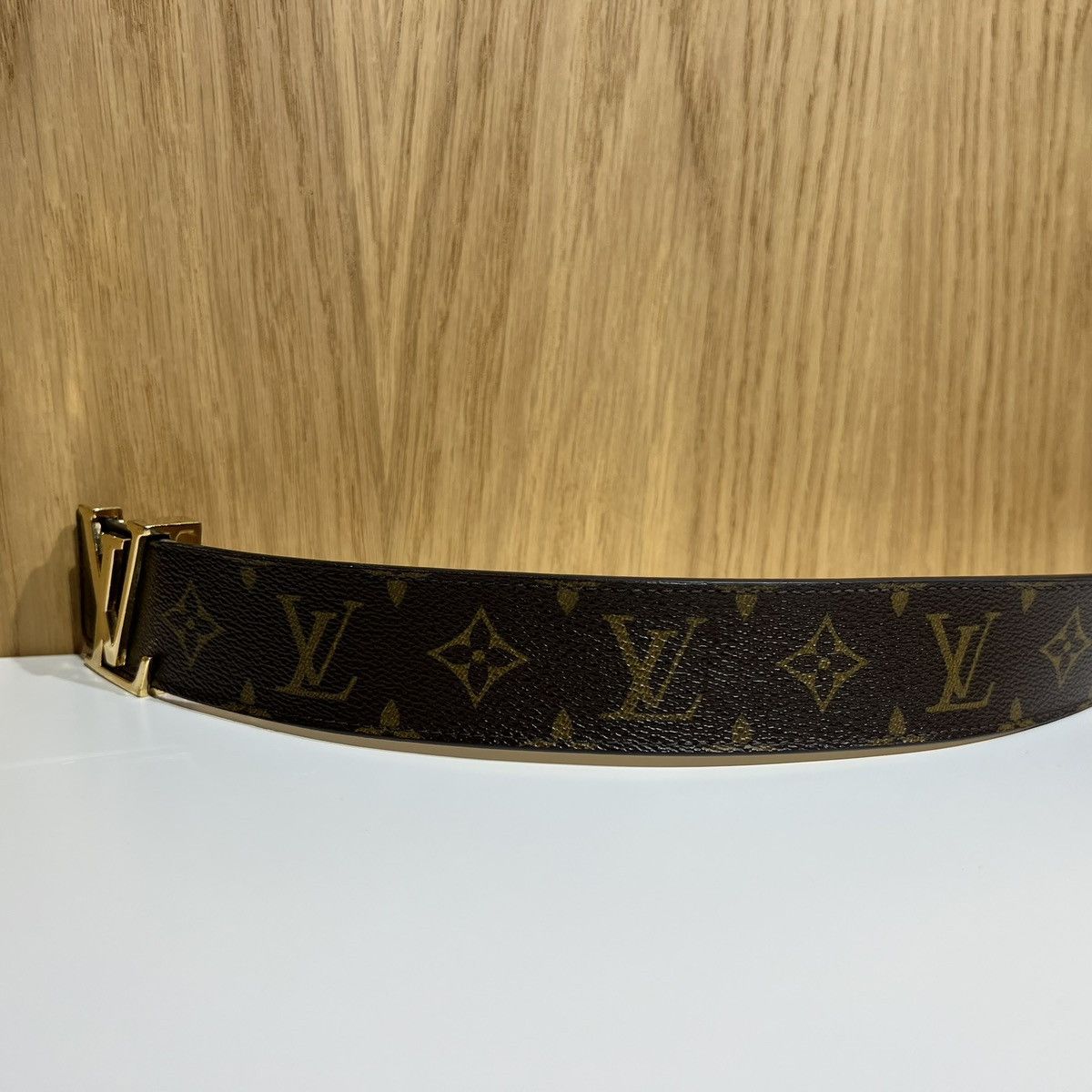 Louis Vuitton 🔹Louis Vuitton Logo Buckle Leather Belt Size 36 - 7 Thumbnail