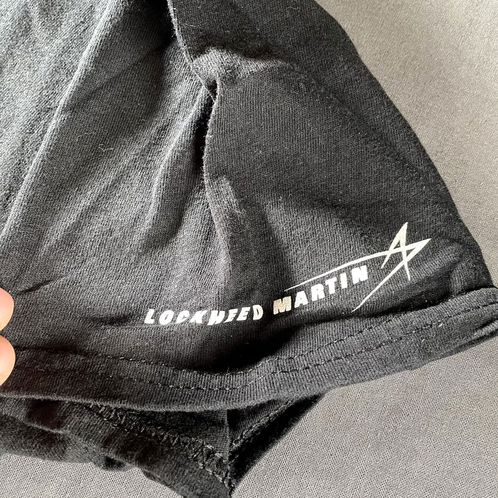Vintage Lockheed Martin Shirt Mens 2XL Black Short Sleeve Crew Neck Graphic Print Military USA Tee Size US XXL / EU 58 / 5 - 4 Thumbnail