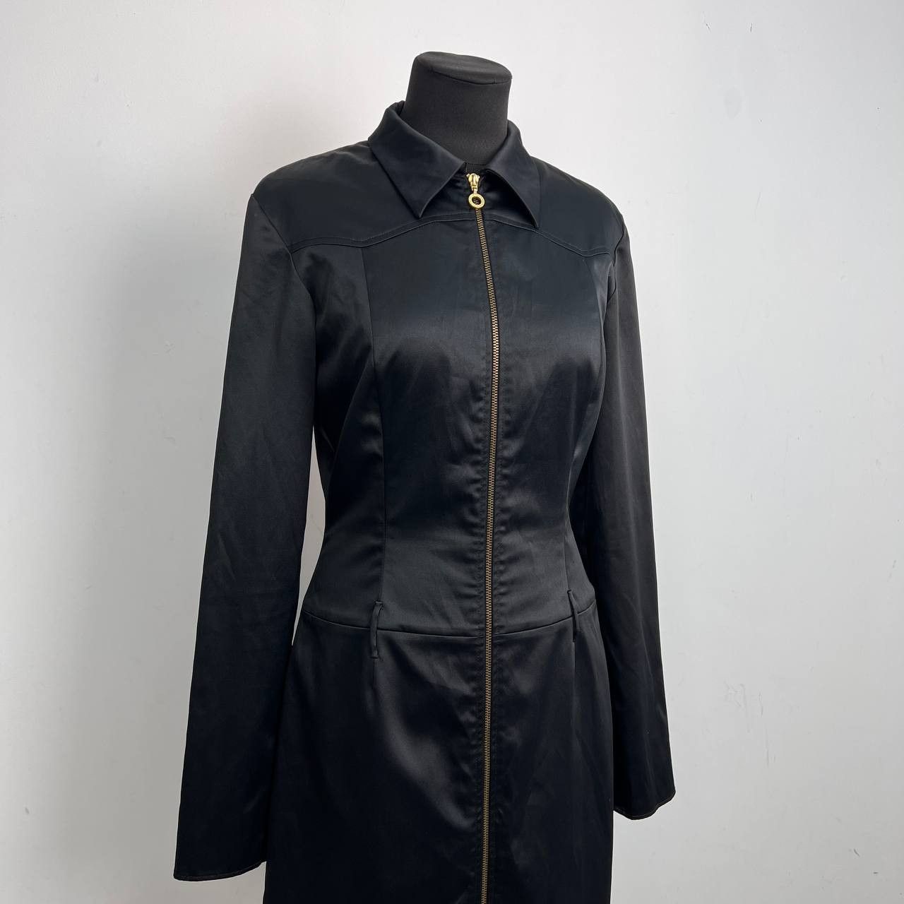Versace Jeans Couture Versace Black Coat Jacket Full Zip Gold Tone Hardware Size M / US 6-8 / IT 42-44 - 2 Thumbnail