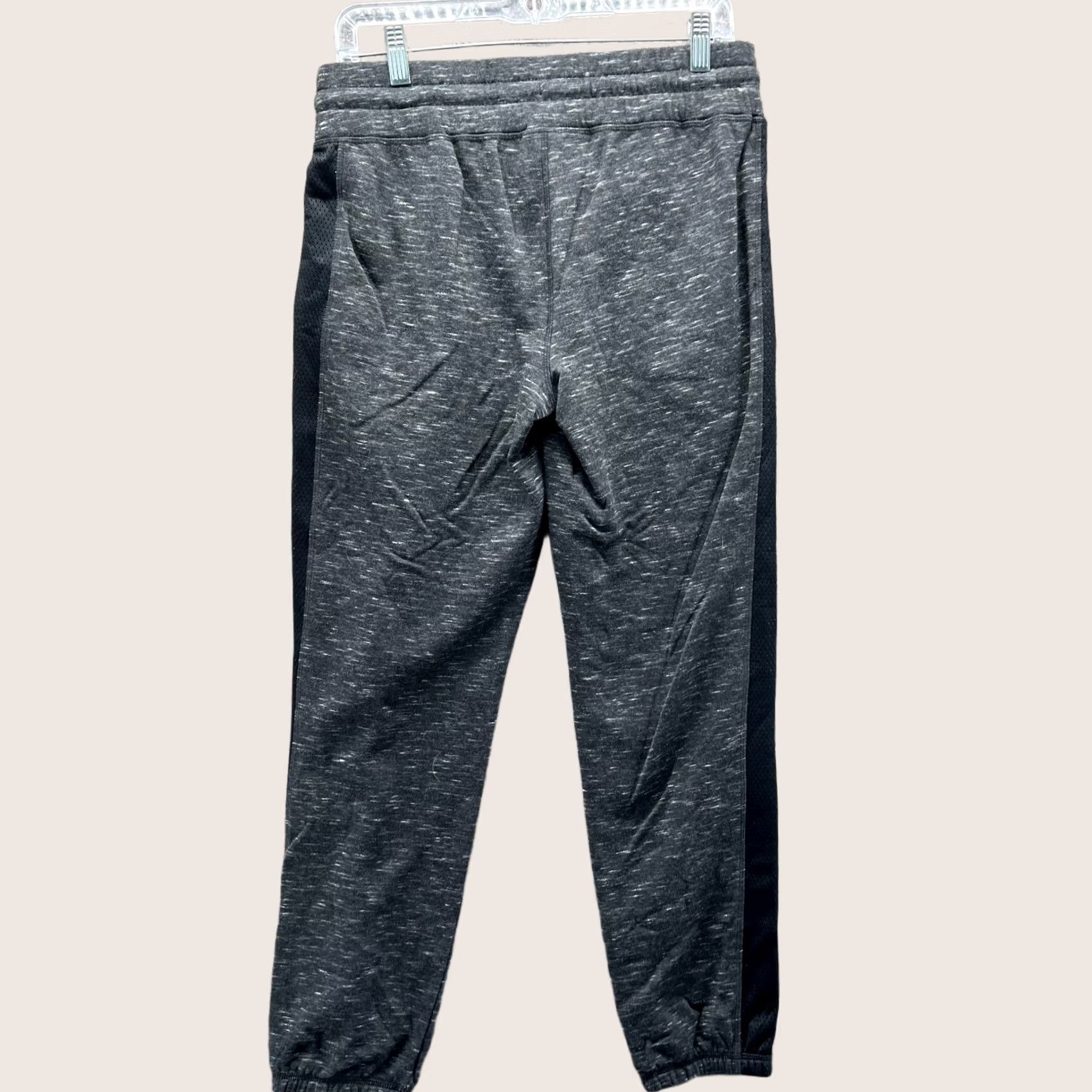 Reebok Reebok Sweatpants Womens Small Gray Heather Athletic Logo Tapered Jogger Vintage Size 28" / US 6 / IT 42 - 1 Thumbnail