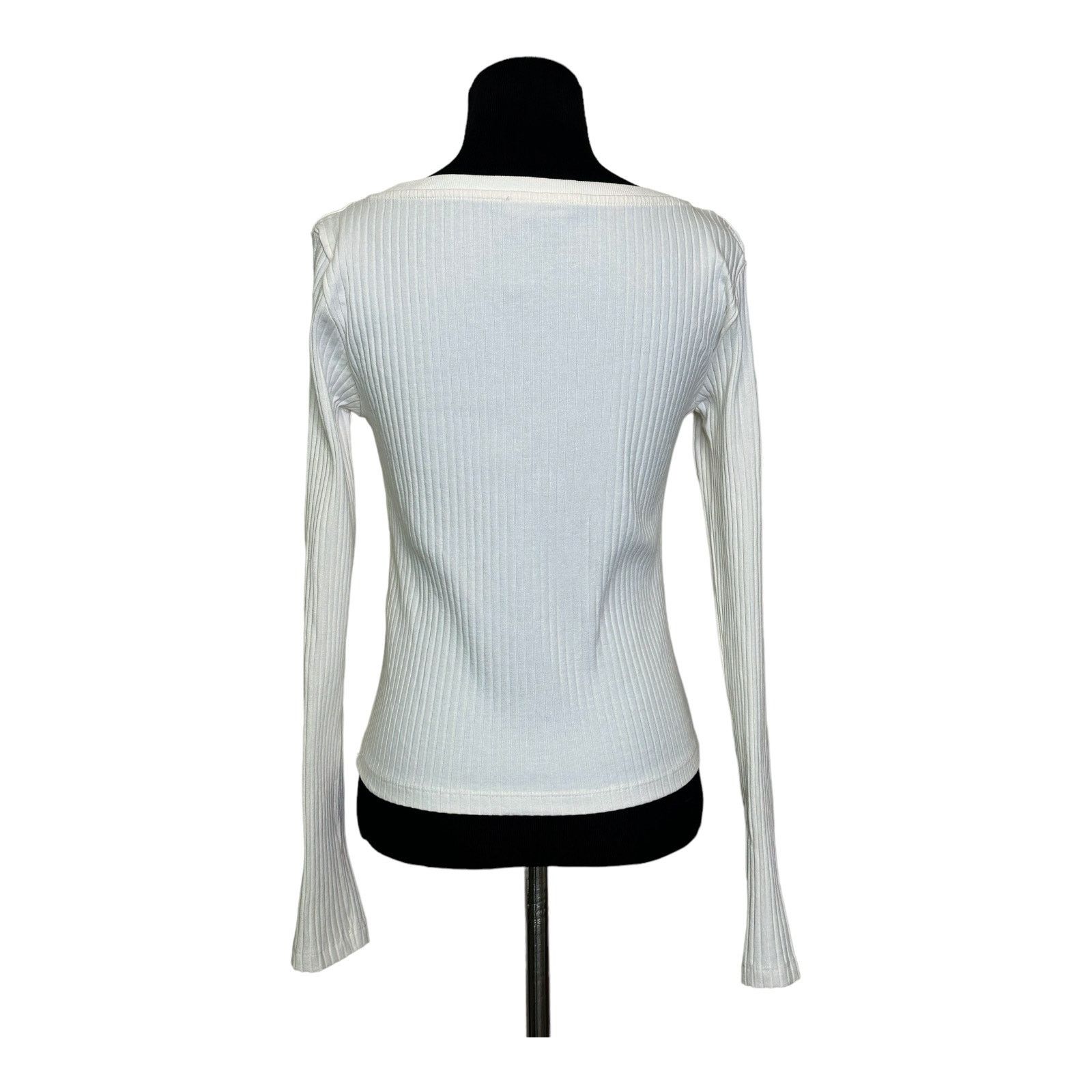 Zara ZARA creamy white long sleeves square neck sweater size M Size M / US 6-8 / IT 42-44 - 2 Thumbnail