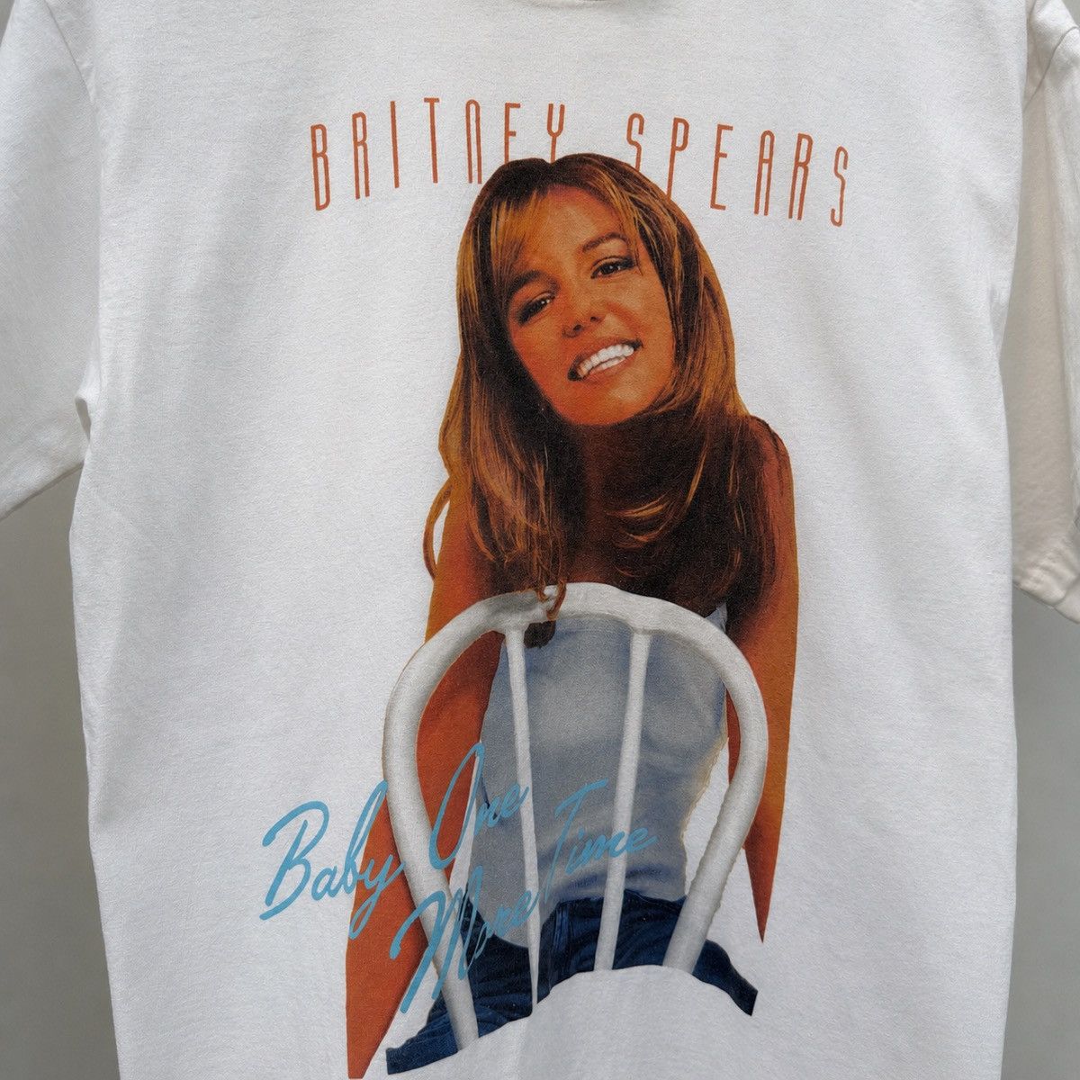 Vintage Britney Spears “Baby One More Time” Graphic T-Shirt Size US M / EU 48-50 / 2 - 2 Thumbnail