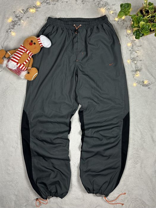 Nike best sale nylon sweatpants