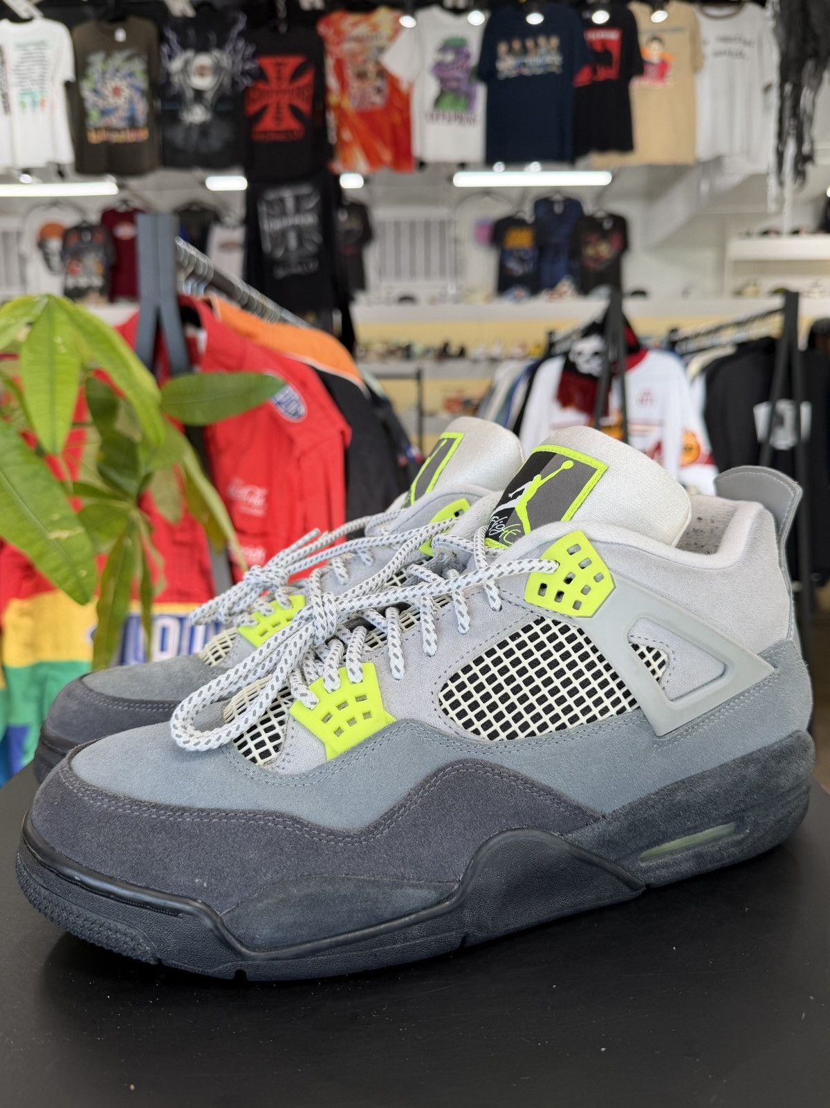 Jordan Brand Air Jordan 4 95 Neon Size 13 (2020) Size US 13 / EU 46 - 1 Thumbnail