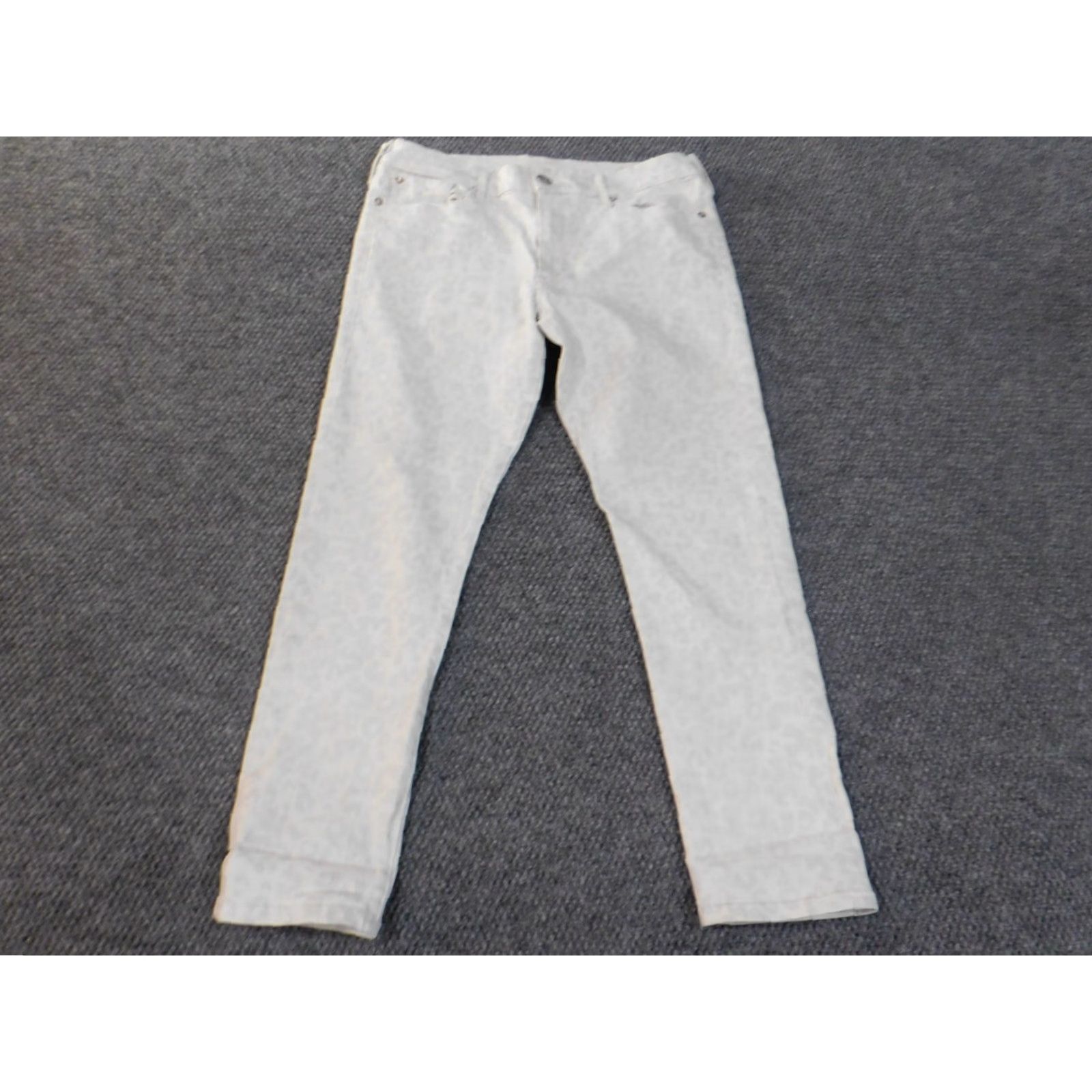 True Religion true religion jeans Women size 31 white denim zipper relaxed skinny vintage cowboy 27in inseam stretch regular 31 in pants Womens Size 24" / US 00 / IT 34 - 2 Thumbnail