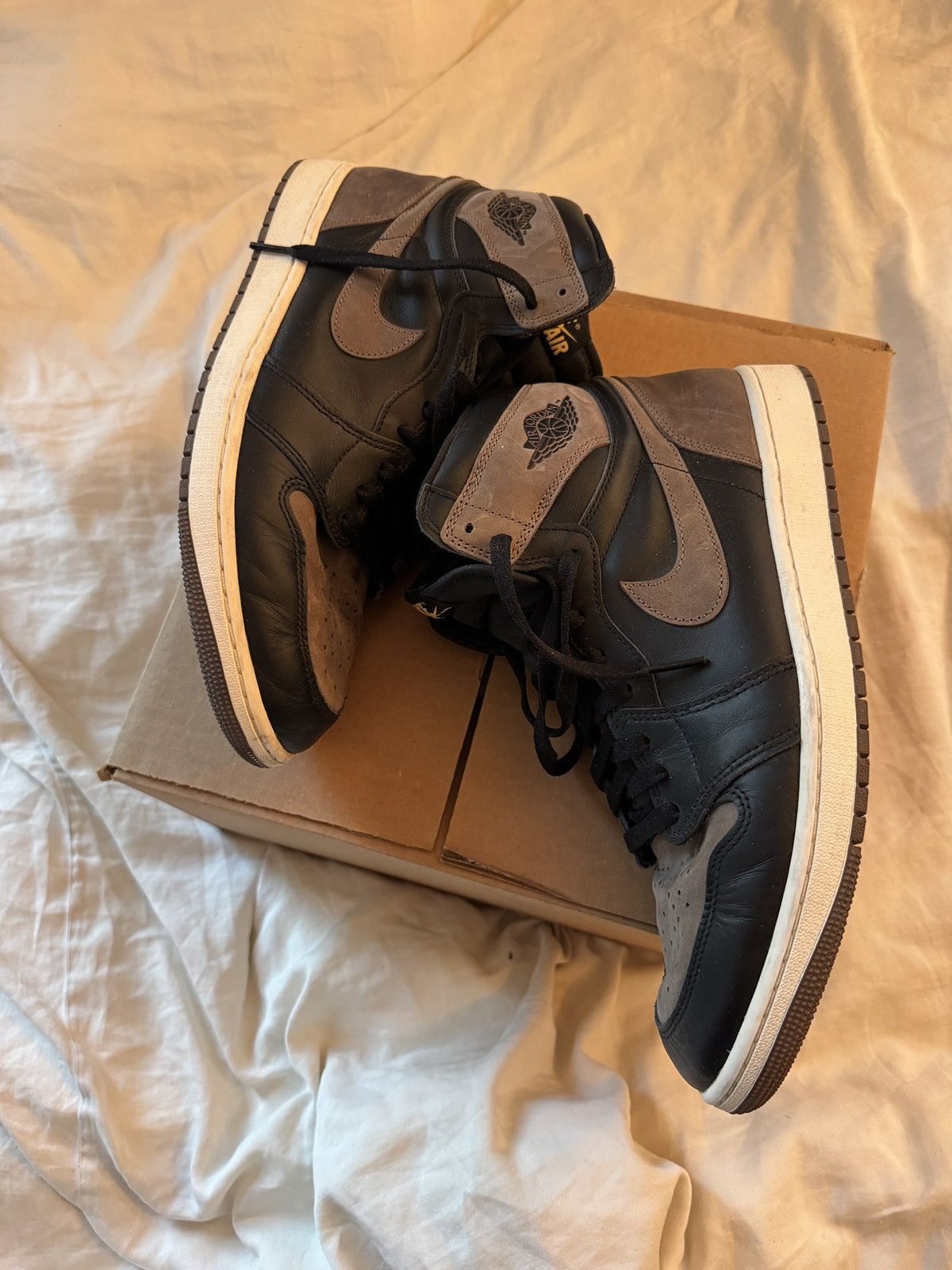 Jordan Brand Jordan 1 Palomino Size US 13 / EU 46 - 2 Thumbnail