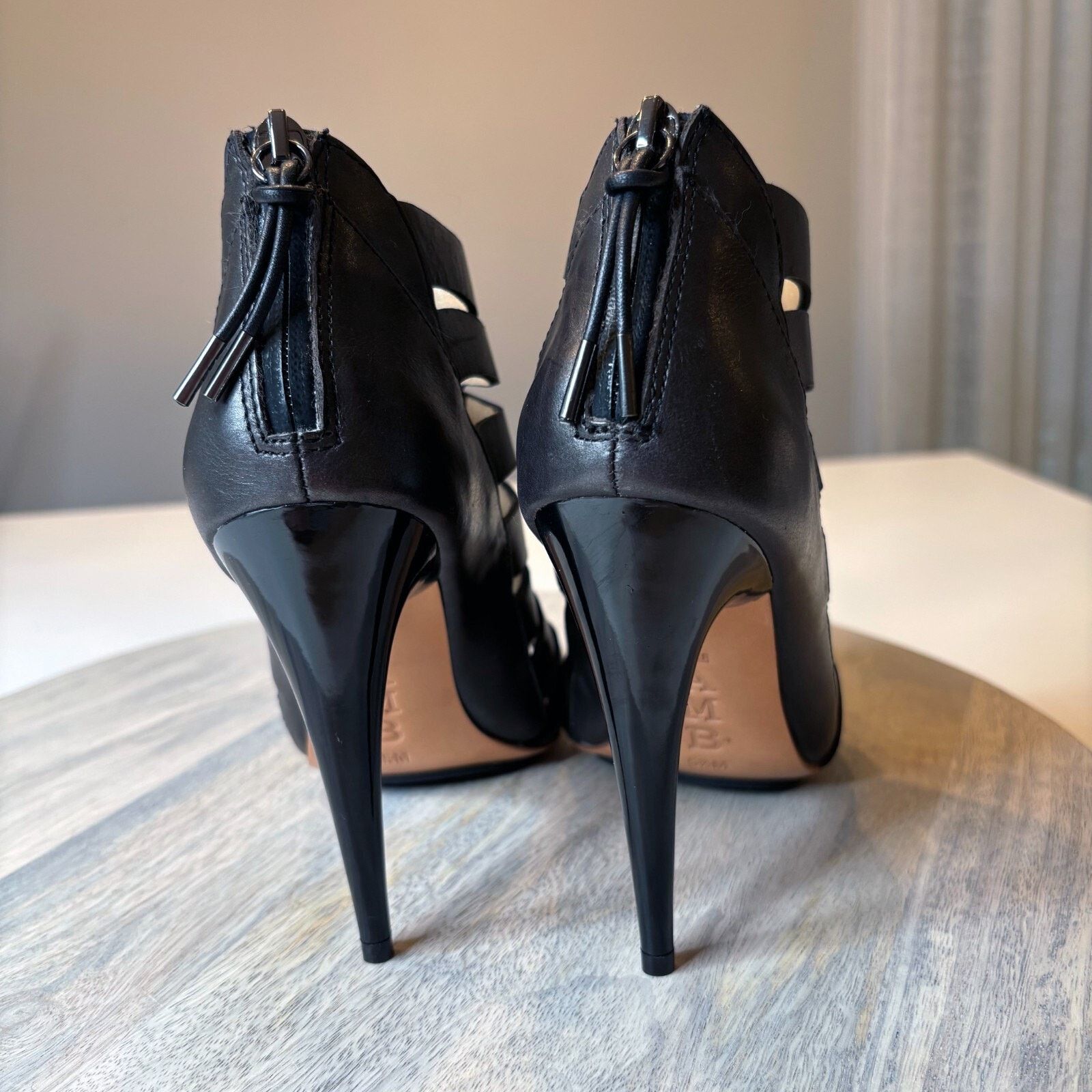 L.A.M.B. L.A.M.B. Black Leather Back Zip Shootie Heels Size 5.5 M Size US 5.5 / IT 35.5 - 9 Thumbnail