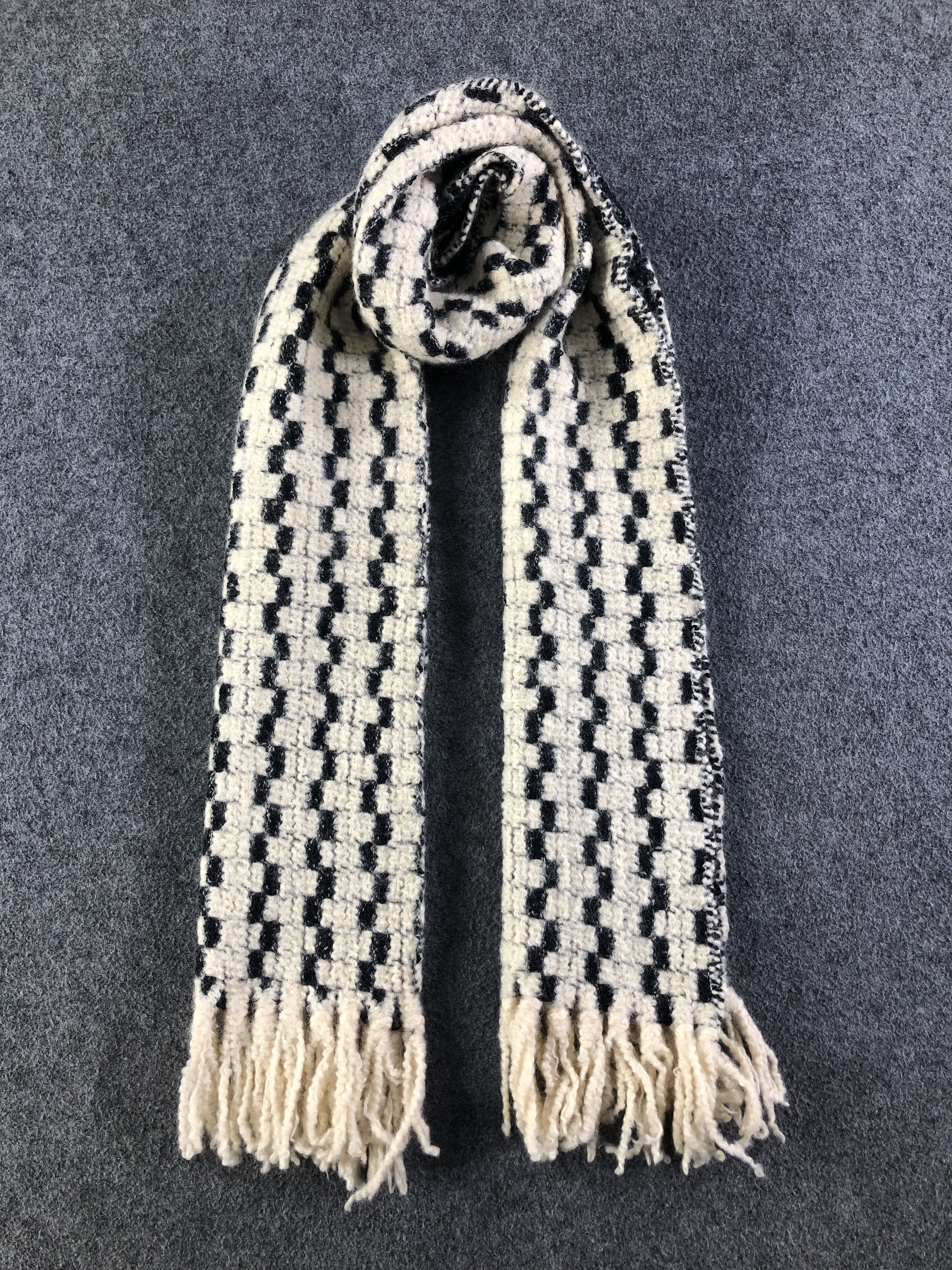 Courreges Courreges Scarf / Muffler / Neckwear Size ONE SIZE - 1 Thumbnail