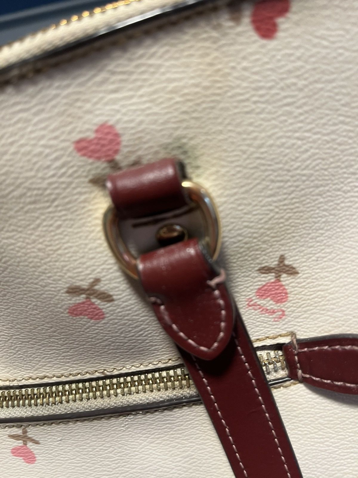 Coach Cream Limited edition Valentine’s Day Coach Gallery Tote Size ONE SIZE - 5 Thumbnail