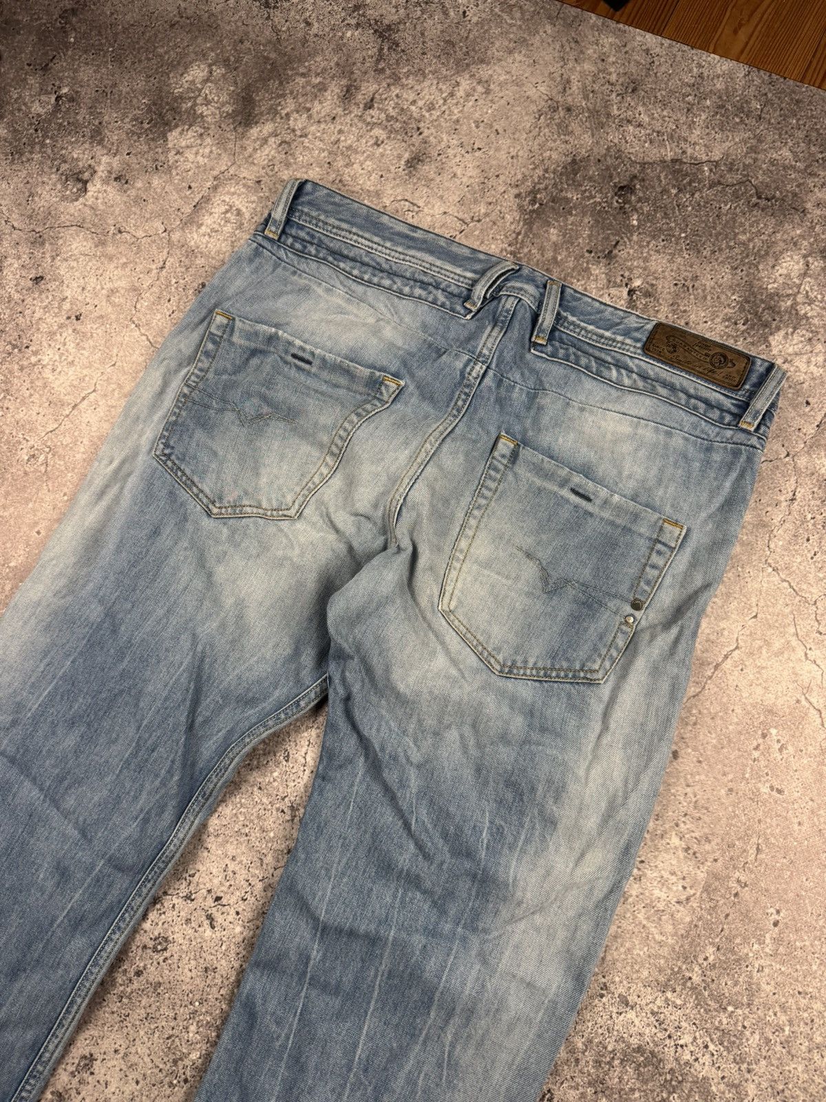 Diesel RARE Diesel Belther VINTAGE Denim Y2K Distressed Jeans Pants Size US 33 - 2 Thumbnail