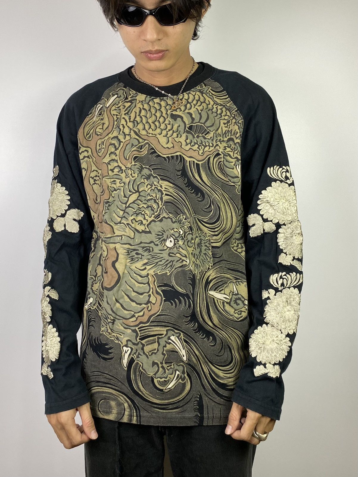 Karakuri Tamashii japanese sukajan backstreetcrawler embroidery longsleeve Size US L / EU 52-54 / 3 - 7 Thumbnail