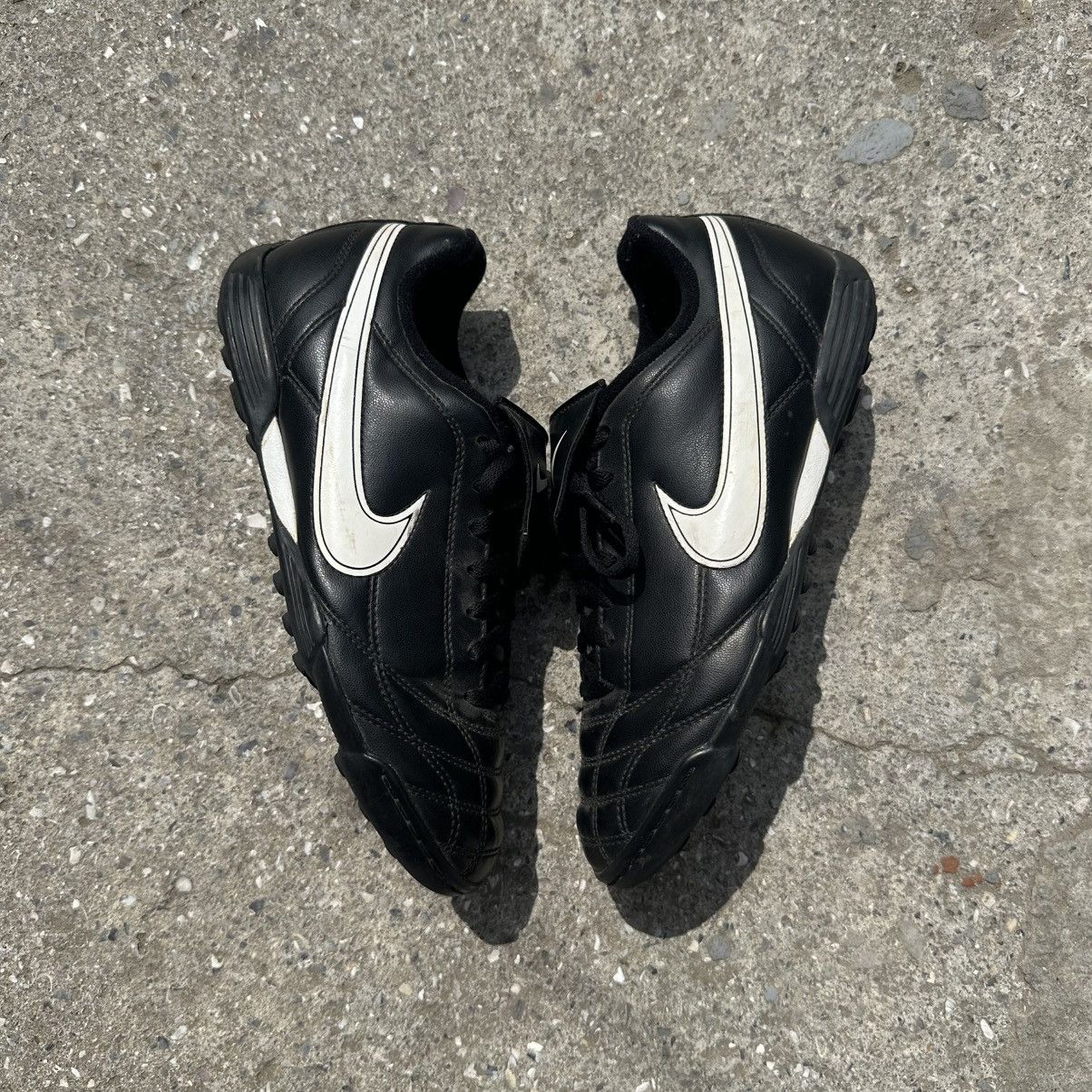 Nike × Vintage VNTG 00s Nike Tiempo leather soccer boots 2009 streetwear Size US 7.5 / EU 40-41 - 4 Thumbnail