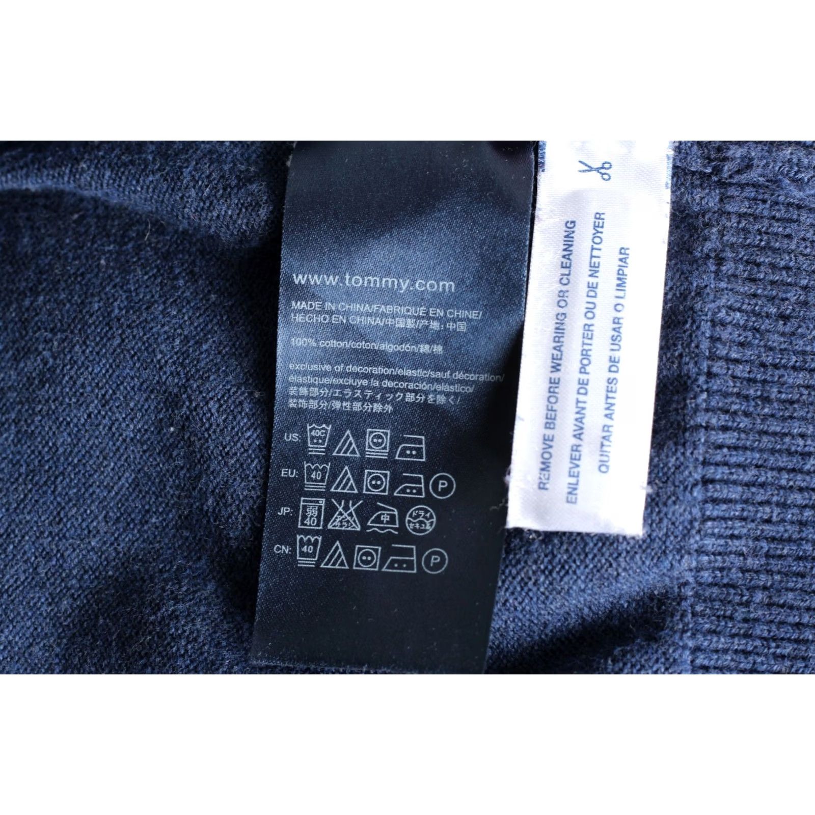 Tommy Hilfiger TOMMY HILFIGER Jumper Sweater Men Size M Cotton V Neck Check VR3469 Size US M / EU 48-50 / 2 - 6 Thumbnail