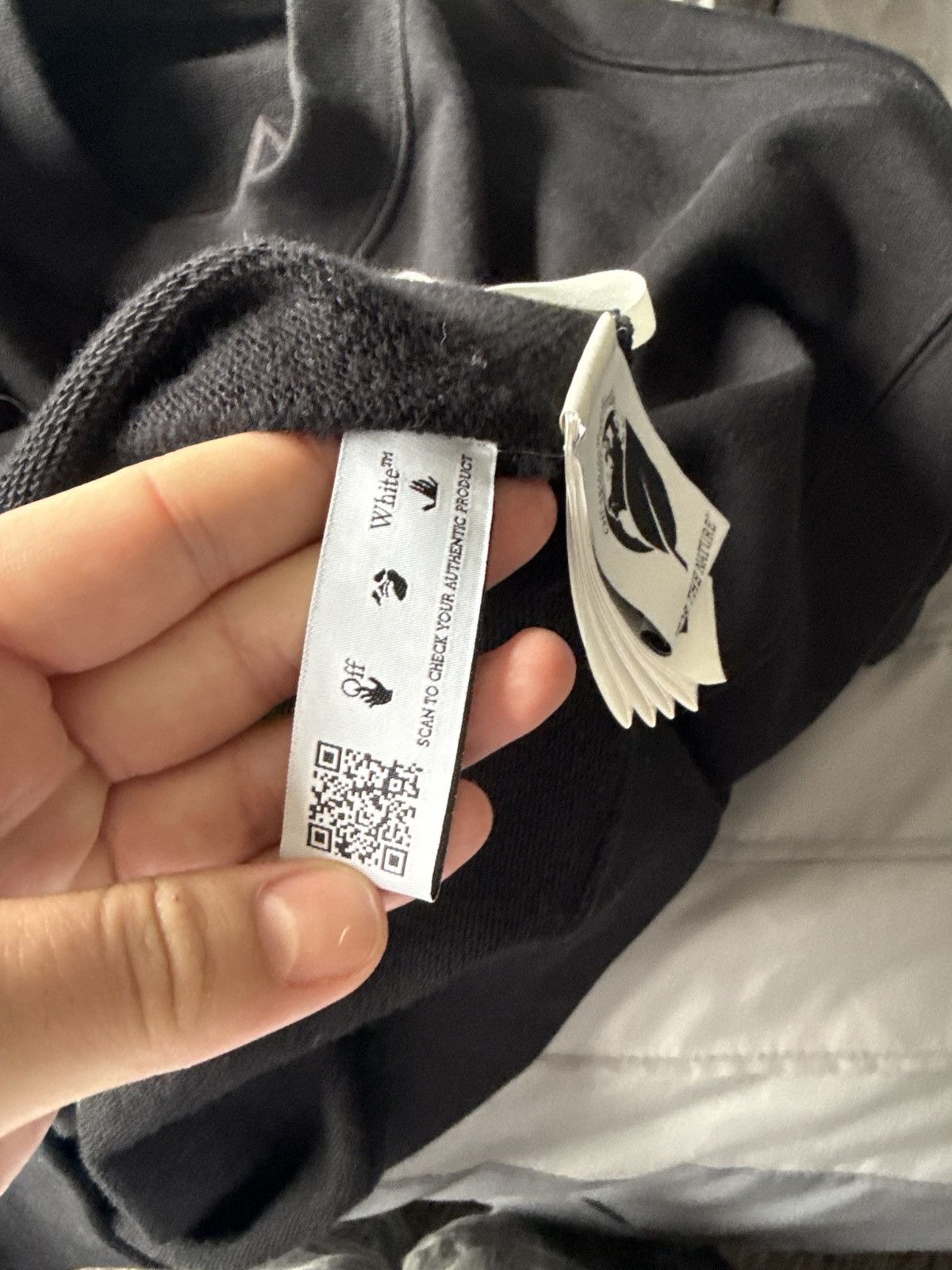 Off-White Off White Alien Sweater Size US M / EU 48-50 / 2 - 7 Thumbnail