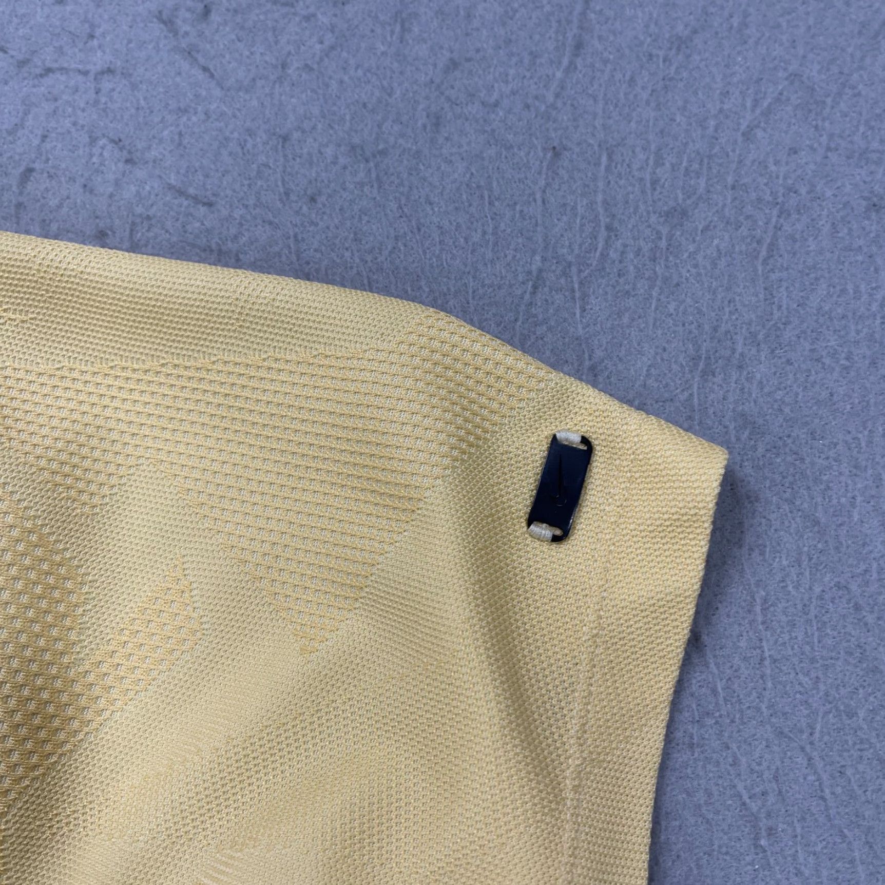 Nike Nike Tiger Woods Polo Shirt Mens XL Yellow Camouflage Snap-Closure Dri-Fit Golf Casual Activewear Shirt Size US XL / EU 56 / 4 - 3 Thumbnail