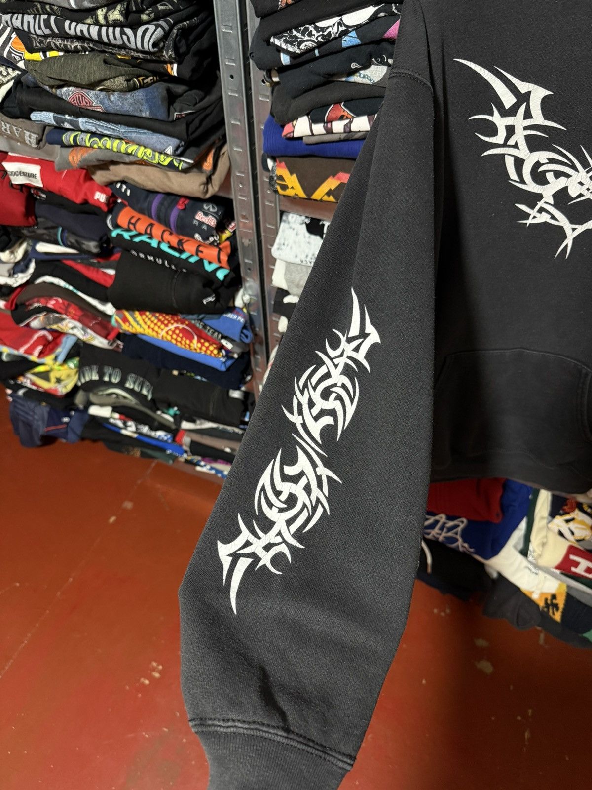 Vintage Vintage Y2k 00s Tribal Rave Black Rock Metal Hoodie Hype Size US L / EU 52-54 / 3 - 6 Thumbnail