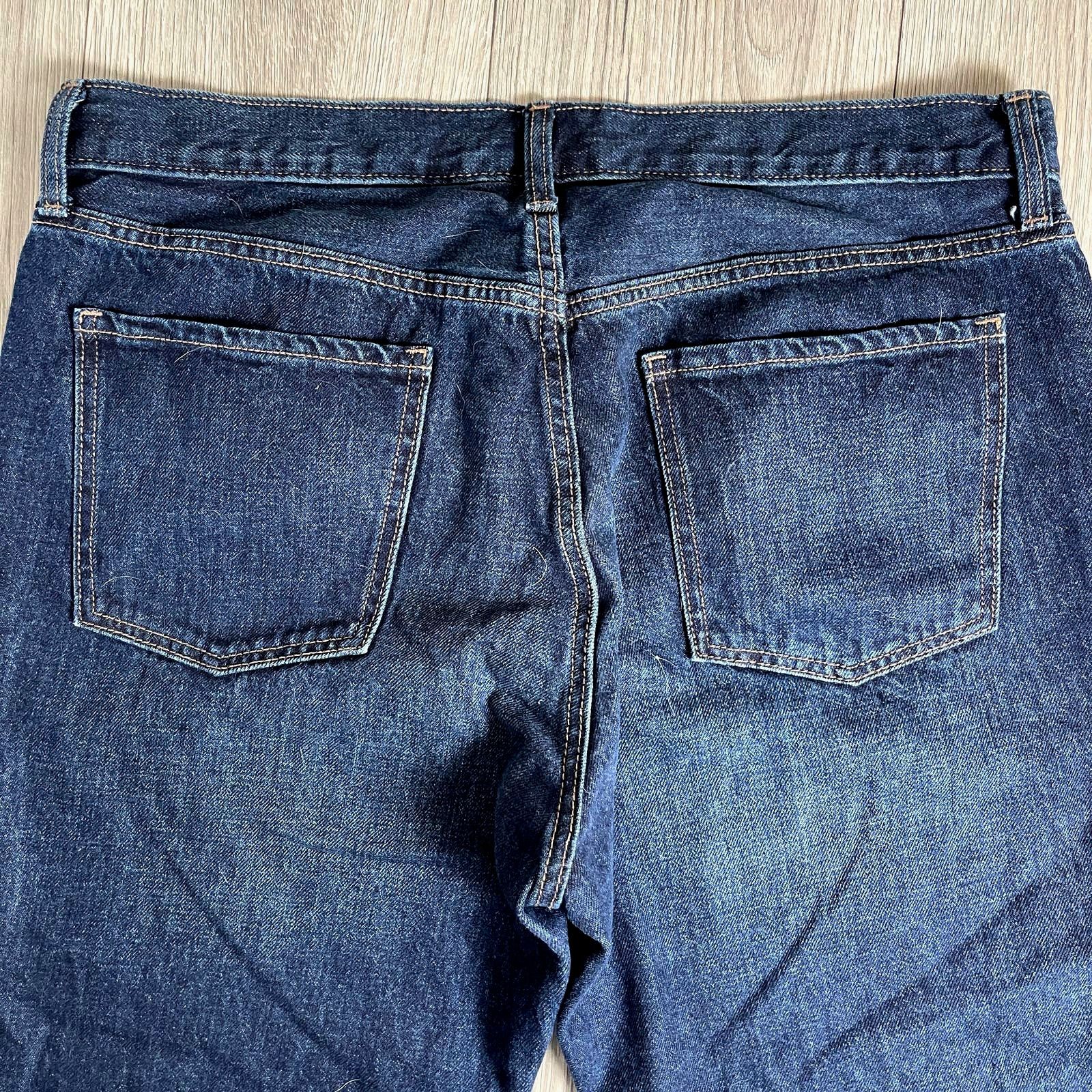 Old Navy Old Navy High Rise Slouchy Straight Dark Denim CAPRI Jean 14 Size 36" / US 14 / IT 50 - 7 Thumbnail