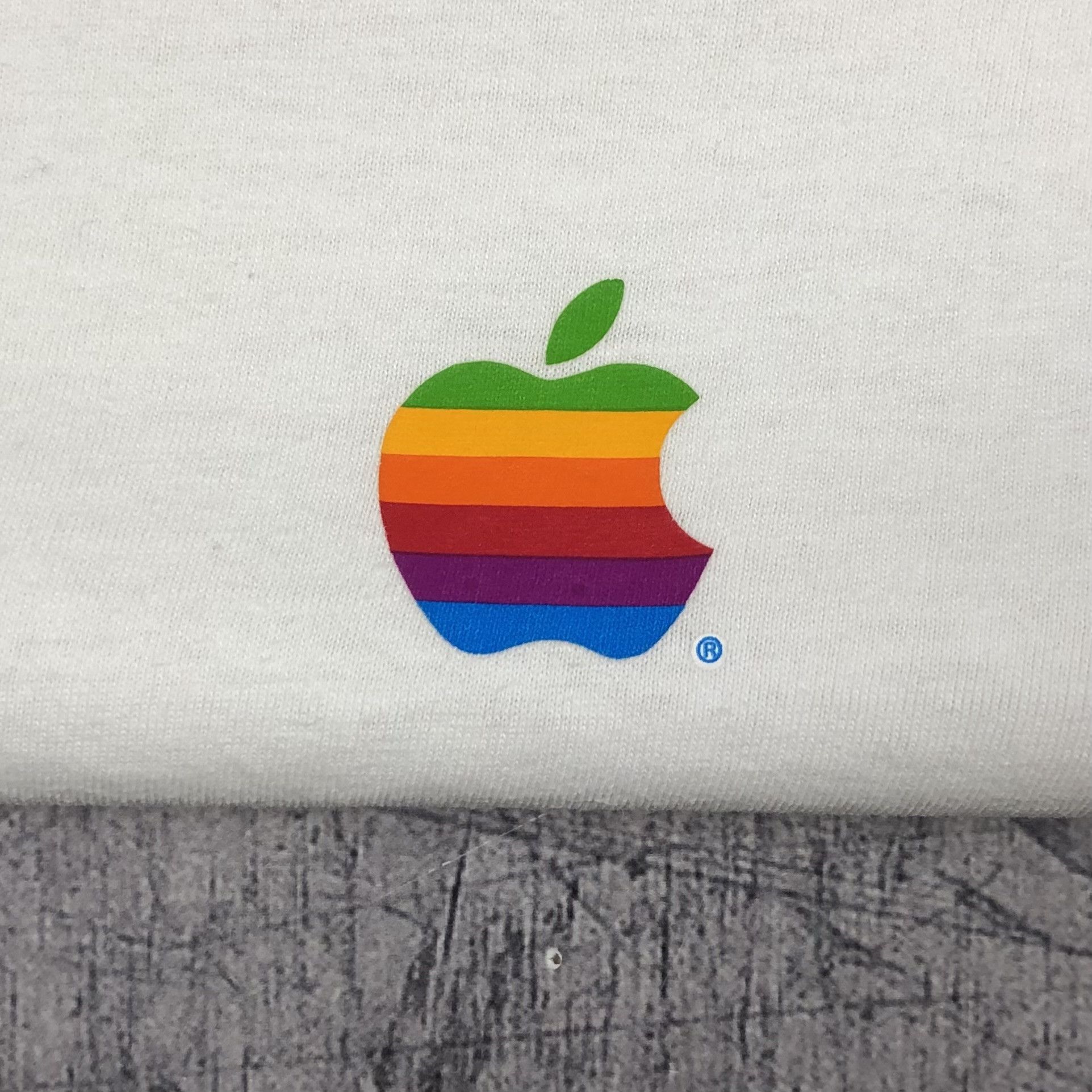 Apple 90s Apple Macintosh Rainbow Single Stitch Vintage Tee retro Size US XL / EU 56 / 4 - 3 Thumbnail