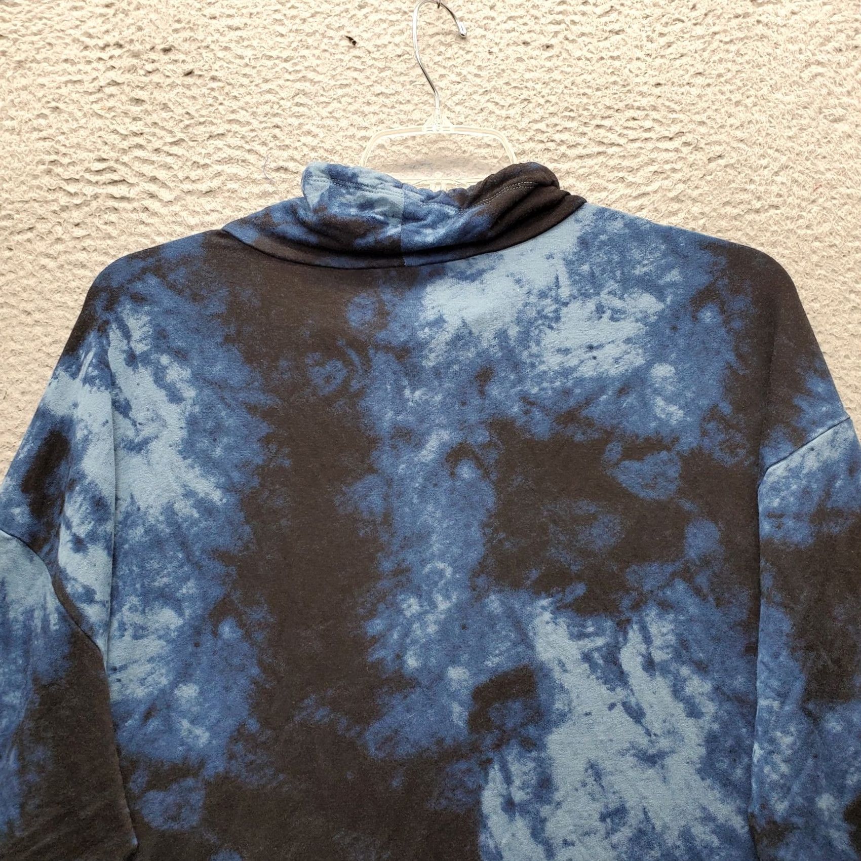 Vintage Tahari Women's 1X Tie-Dye Stretch Mock Neck Long Sleeve Knit Pullover Sweater Size XL / US 12-14 / IT 48-50 - 6 Thumbnail