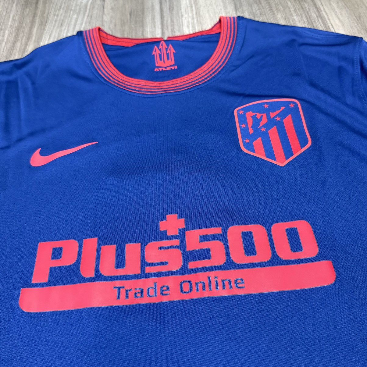 Nike Atletico Madrid 20/21 away shirt #9 Suarez (bnwt) Size US XL / EU 56 / 4 - 3 Thumbnail