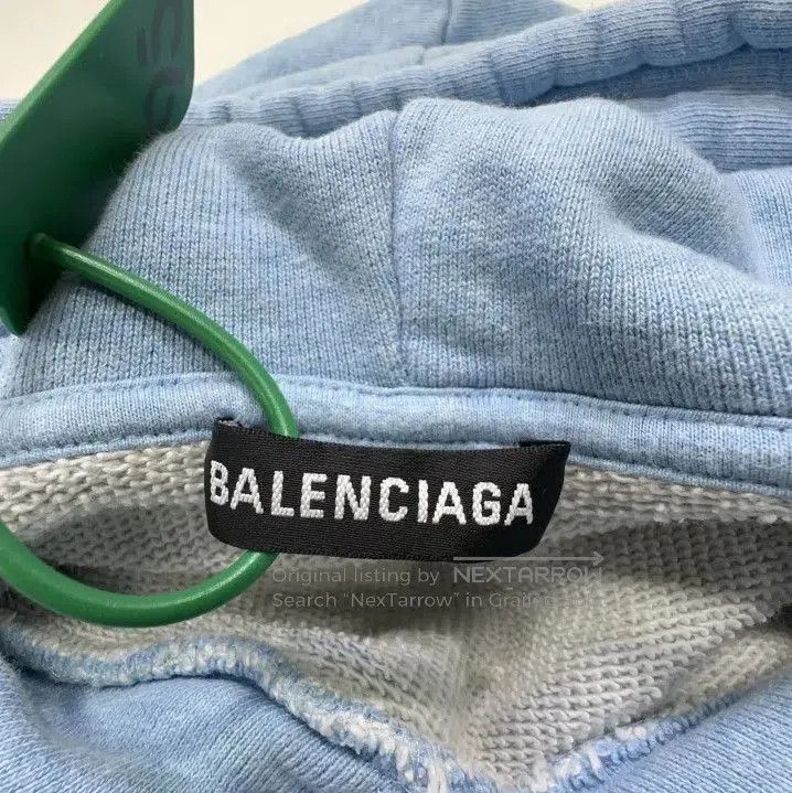 Balenciaga Balenciaga AW19 Light Blue Printed Hoodie. Size US S / EU 44-46 / 1 - 4 Thumbnail