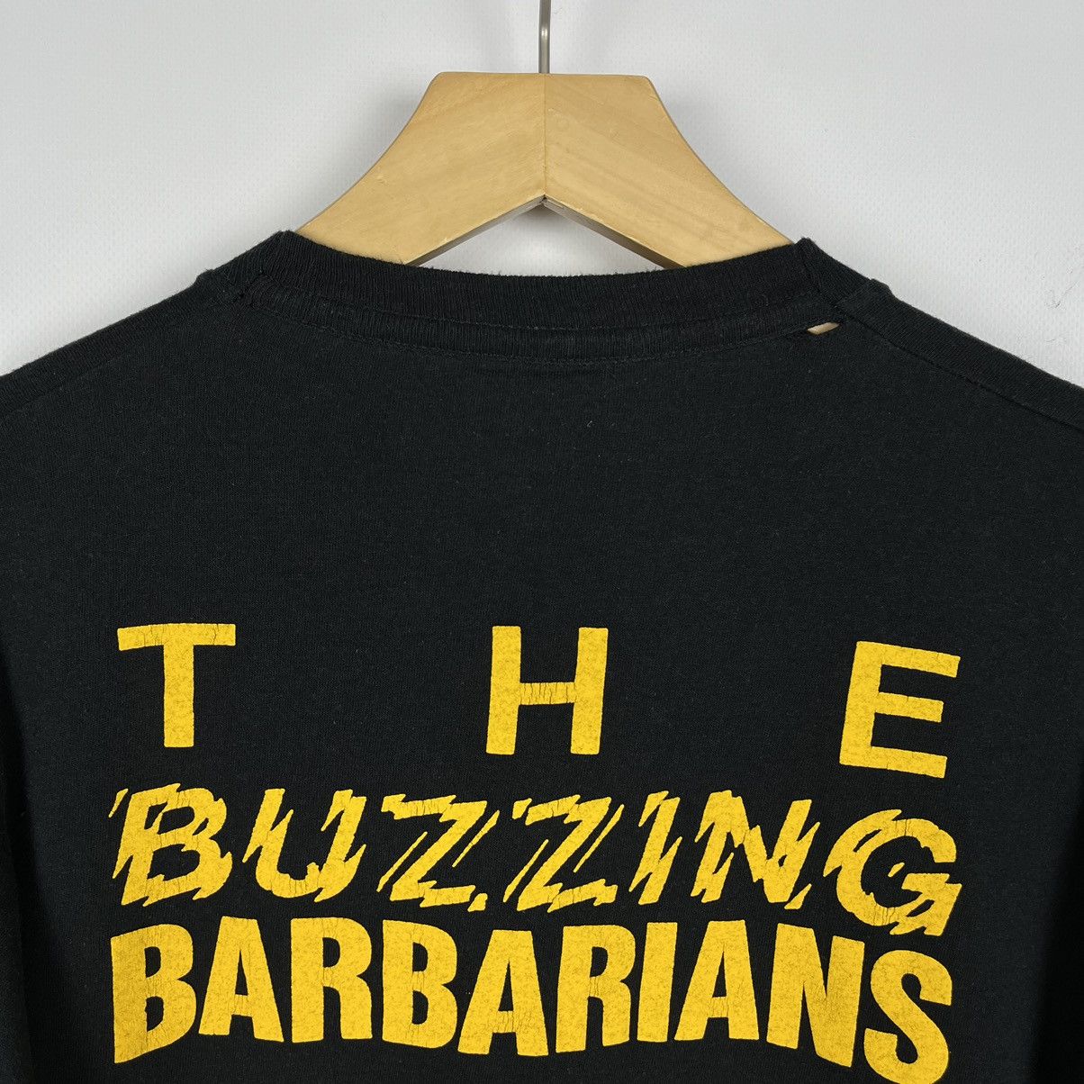 Band Tees Vintage The Buzzing Barbarians rare band tour tee 1989 Size US M / EU 48-50 / 2 - 10 Thumbnail
