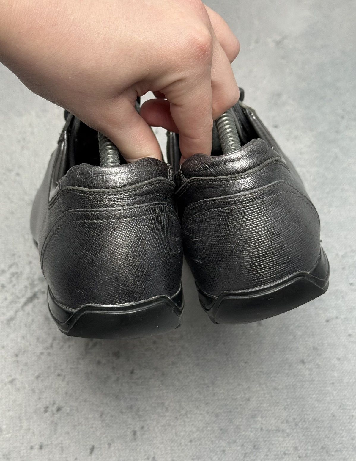 Prada Vintage Prada Saffiano Leather Low Top Sneakers Rare 00s y2k Size US 8 / IT 38 - 6 Thumbnail