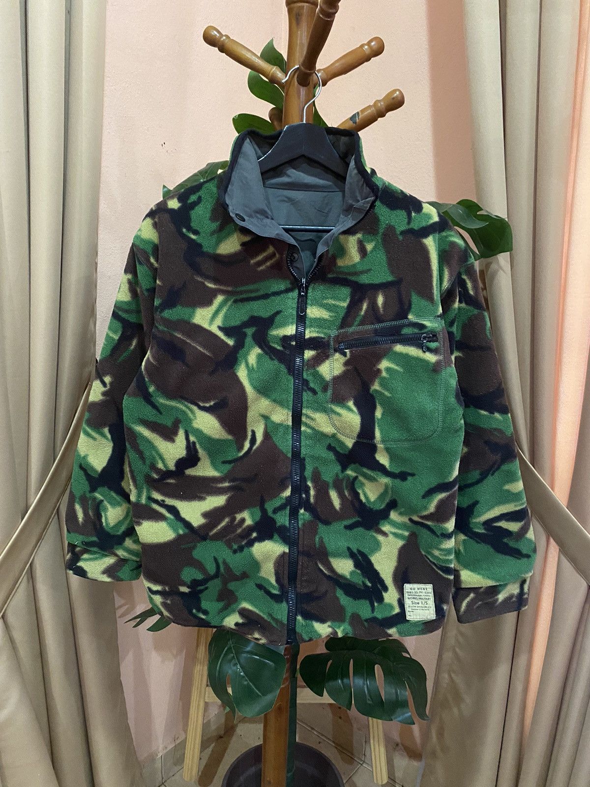 GO WEST Reversible Camo Fleece Jacket Military-Inspired