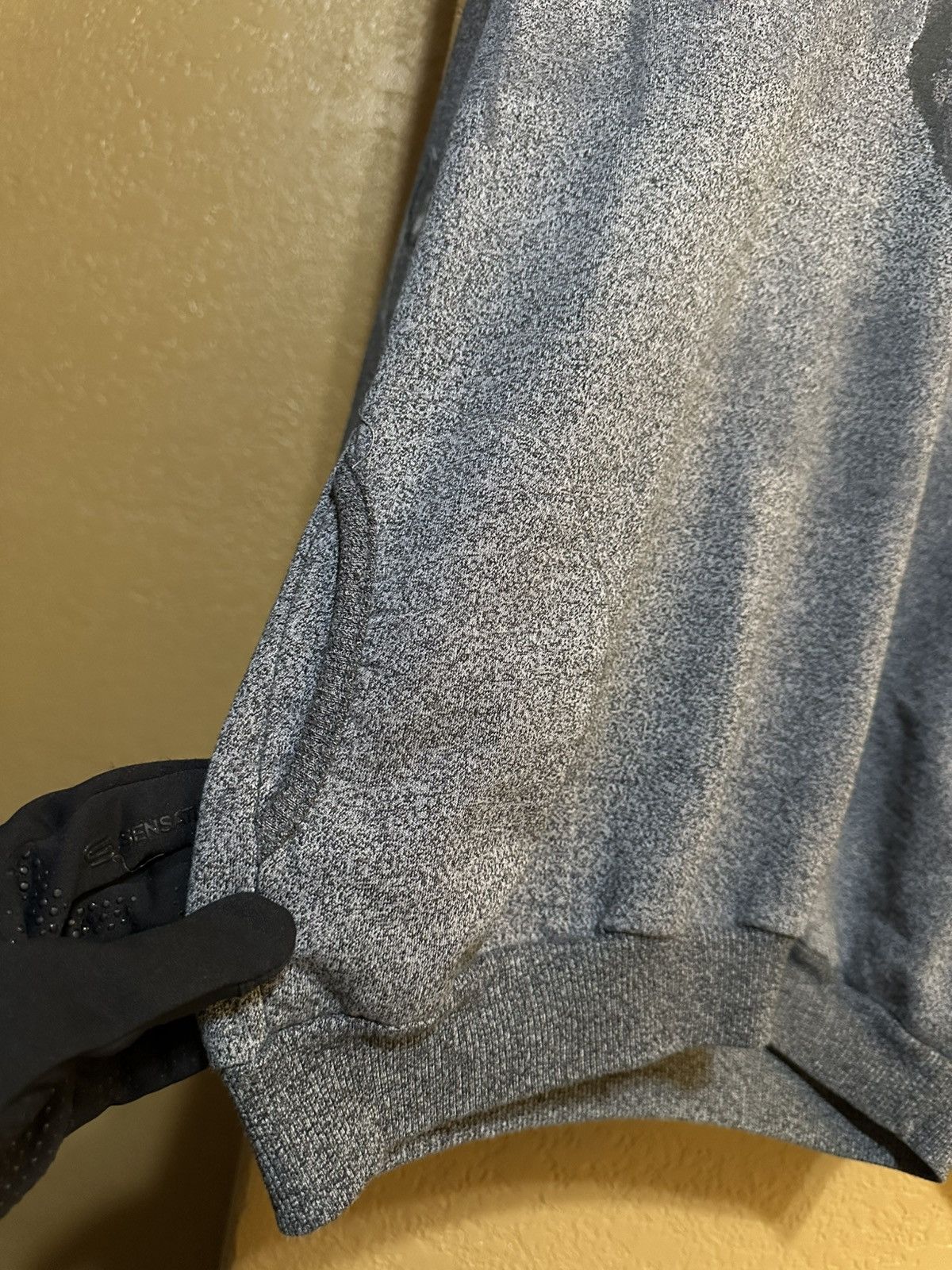Vintage 🍂 Vintage 90s Wolves Henley Pullover Sweatshirt Size US L / EU 52-54 / 3 - 9 Thumbnail